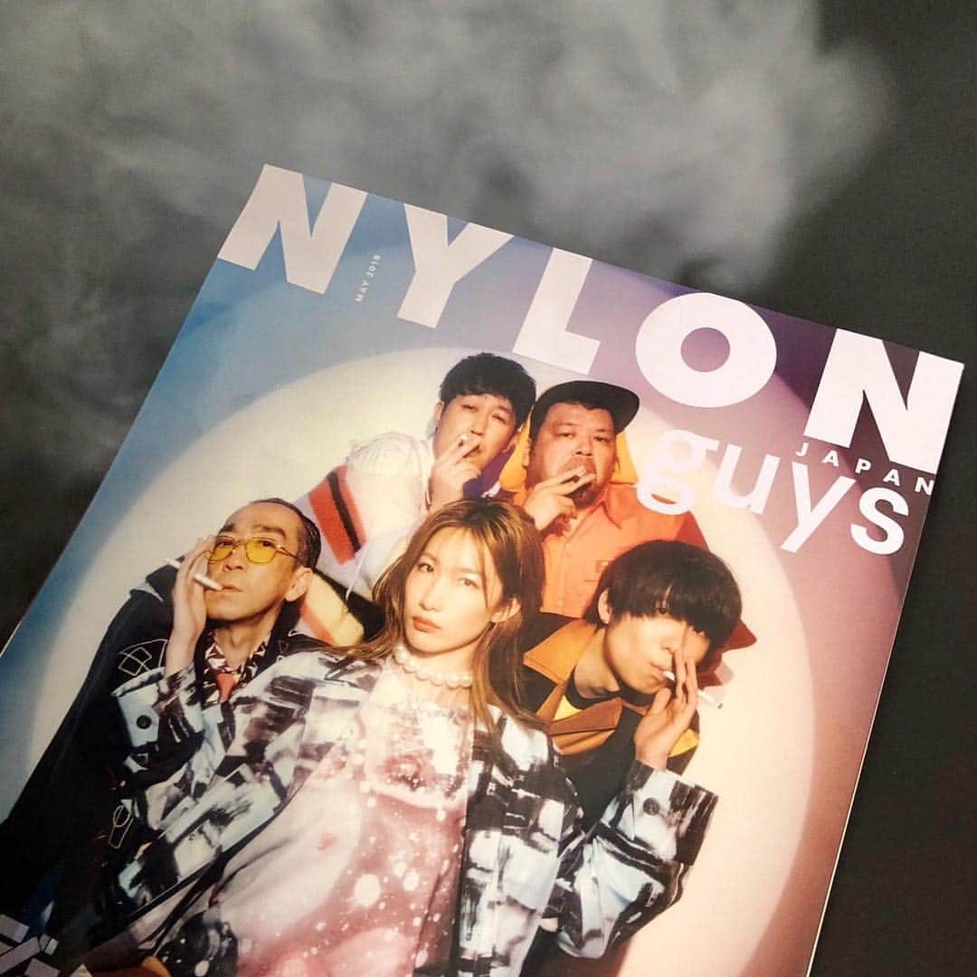 NYLON JAPANさんのインスタグラム写真 - (NYLON JAPANInstagram)「【POST YOUR #mynylonjp ♡】 NYLON JAPAN 5月号はもうゲットした？　世の女性を虜にする韓国人アーティスト《 #ジェジュン ( @jj_1986_jj )》と、超個性派バンド《 #ジェニーハイ ( @geniehigh )》の表紙を使ったフォトジェニックなアートワークを大募集中！  優秀賞に選ばれた人には次号のNYLON JAPANをいち早くプレゼント♡　さらに今回は、ジェジュンカバーの #mynylonjp を投稿してくれた人のなかから抽選で3名様にジェジュンの直筆サイン入りチェキをプレゼント!!　とびっきりおしゃれな作品をポストしてね。  詳しくはNYLON.JPをチェック！▶ http://www.nylon.jp/mynylonjp.php  #nylonjapan #nylonguysjapan #nylonguys #nylonjp #NYLON #jaejoong #geniehigh #cover #artwork #fashion #beauty #culture #caelumjp」4月1日 17時35分 - nylonjapan
