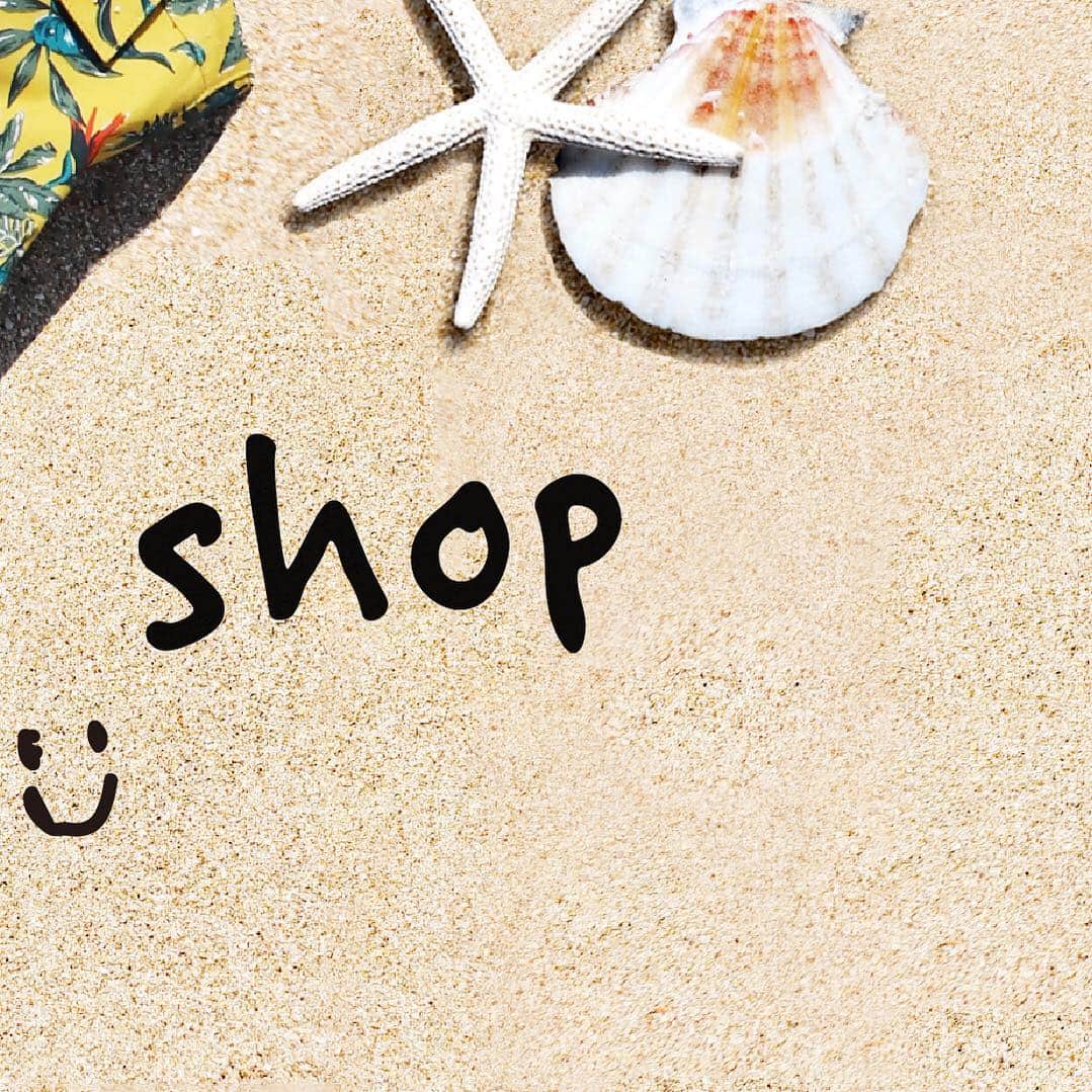 ブリーズオフィシャルさんのインスタグラム写真 - (ブリーズオフィシャルInstagram)「＼coming soon…/ ”aloha shop”がオープン?! BREEZEからアロハショップをイメージした夏にぴったりの新作アイテムが入荷予定！ アイテムの詳しくは近日公開！ お楽しみに♪ ------------------------------------- 明日4/2(火)からインスタグラムキャンペーン 開催⁈ 新作アイテムゲットのチャンス☆ ぜひ明日の投稿もチェックしてくださいね。 . ※お取扱い店舗につきましてはご来店店舗にて直接お問い合わせください。 #ブリーズ#breeze#ブリーズキッズ  #breeze__official#kids#kidsfashion#kids_japan#instakids#kidswear#instalike#ig_kids#kjp_ootd#ブリーズオフィシャル#キッズファッション#キッズコーデ#キッズフォト#オシャレキッズ#子供服#インスタキッズ#キッセレ#ママリ#comona#アロハ#ハワイ#夏服#お揃い#おそろい#こどものいる暮らし#男の子#女の子」4月1日 17時56分 - breeze__official