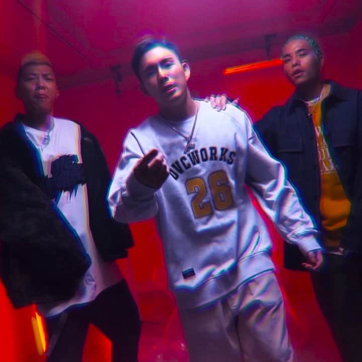 のインスタグラム：「【 #lute Pick Up Music Video】 韓国ヒップホップシーンを牽引するHi-Lite Records所属のラッパーReddy,YunB,Sway Dがコラボした「No Days Off」をピックアップ⚡️ 本作は、2019年1月にリリースされた最新シングル『Air 2019』収録曲から第2弾MVとして公開された📺 #HiLiteRecords #lute #lutemedia #music #Reddy #YunB #SwayD」