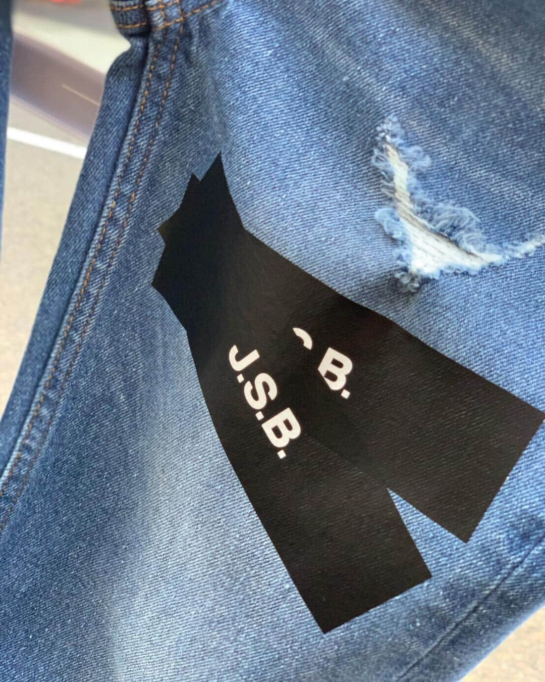 J.S.Bさんのインスタグラム写真 - (J.S.BInstagram)「Pasted Logo Denim Pants  #jsb #jsbofficial」4月1日 18時01分 - j.s.b._official