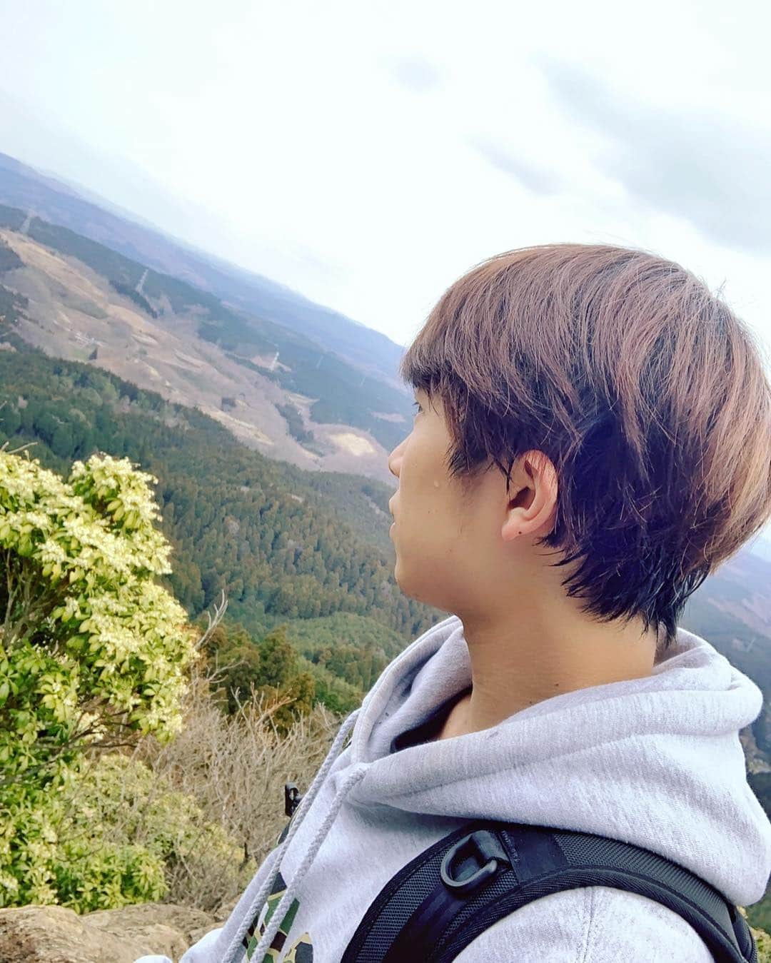 高根正樹さんのインスタグラム写真 - (高根正樹Instagram)「. 登山🥾 とっても気持ちよかった！」4月1日 18時16分 - machagram_1102