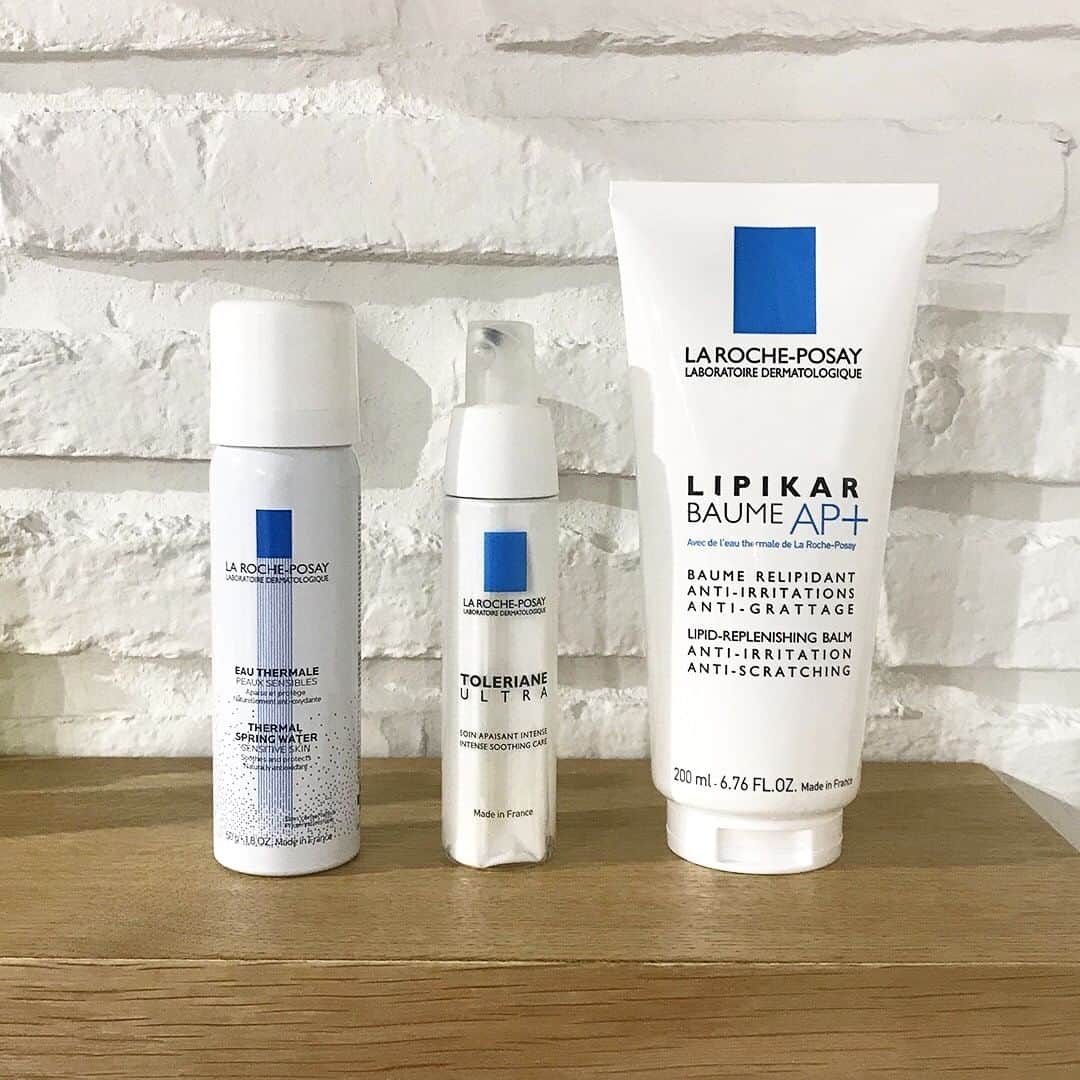 LA ROCHE-POSAY JAPAN ラロッシュポゼのインスタグラム：「. ＼新生活でゆらぎやすいお肌に！／ . 本日から新年度がスタートしました🌸 新社会人になった皆さま、ご入社おめでとうございます！ 年度初めということで、新生活が始まった方も多いのでは？ . 楽しいことやわくわくすることが多い中、緊張や慣れない環境でお肌がゆらぎやすいのもこの時期。 . そんなときは、低刺激設計のラ ロッシュ ポゼのスキンケアアイテムがおすすめ😊 すこやかなお肌で、新生活を楽しんでくださいね！ . ラ ロッシュ ポゼ 公式サイトでは、4月30日の『シミゼロの日』にちなんで、 本日から全品送料無料キャンペーンを実施中です。 この機会にぜひ、お買い求めくださいね！ . #ラロッシュポゼ #乾燥肌 #敏感肌 #低刺激設計 #敏感肌コスメ #スキンケア #ドクターズコスメ」