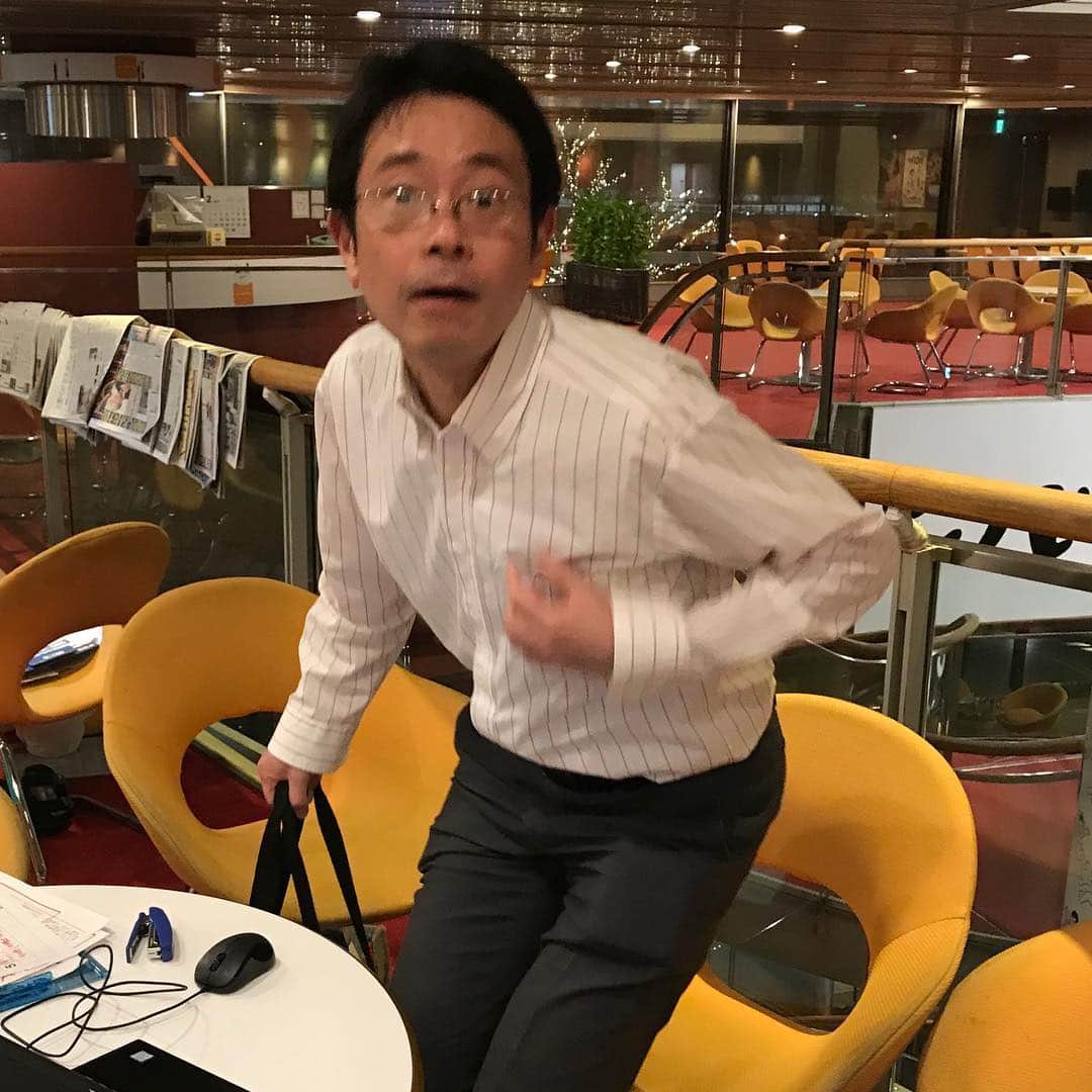 森武史さんのインスタグラム写真 - (森武史Instagram)「#すまたん 新ポスター製作のためにやらされた  森ちゃん撮影写真集  野村明大編」4月1日 19時04分 - takeshimori.free.tar.ana