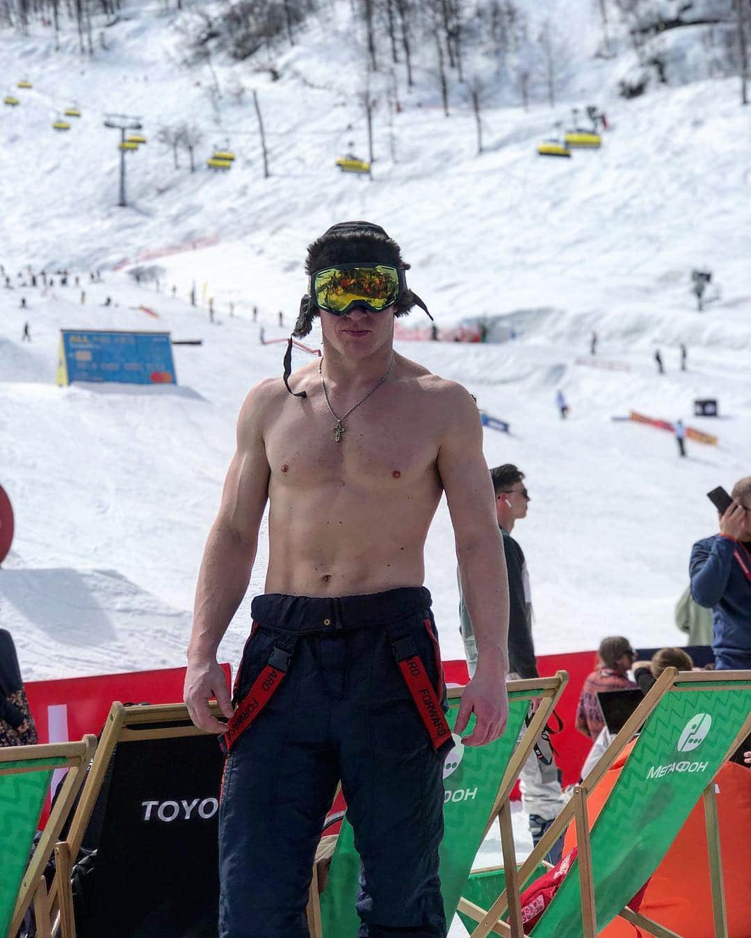 のインスタグラム：「⛷🎿🏂」