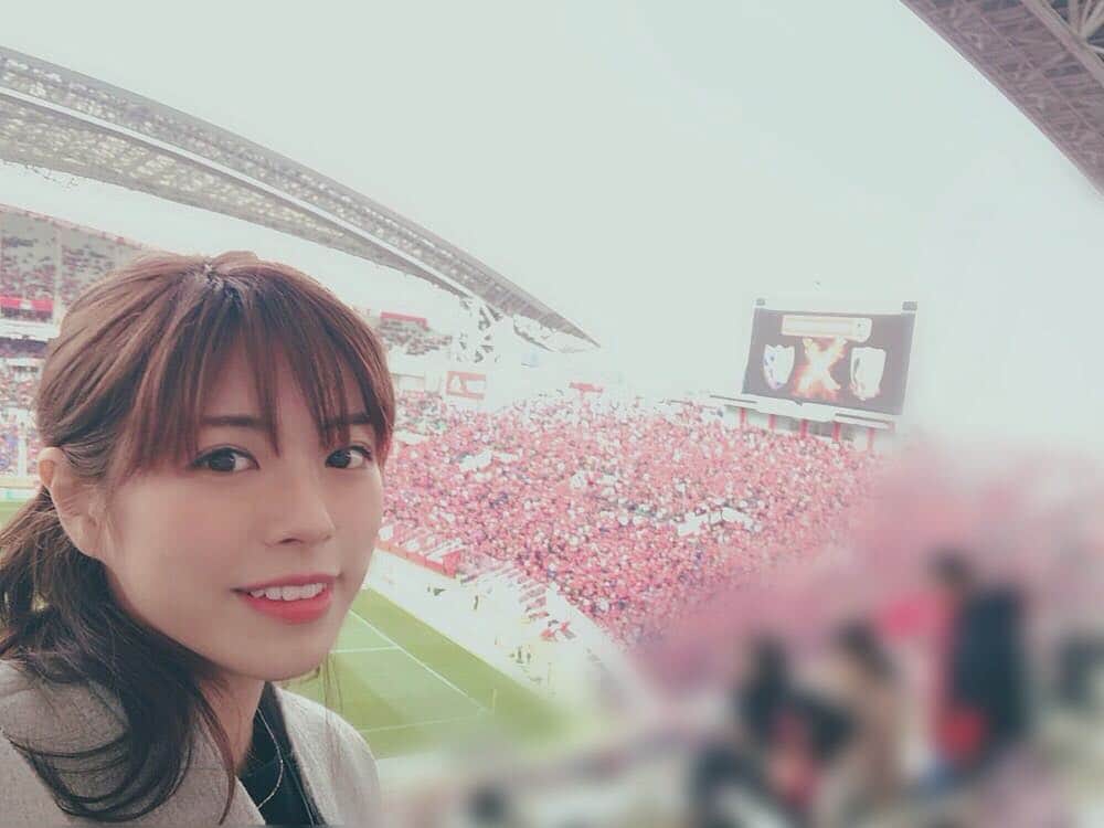 わちみなみのインスタグラム：「⭕️浦和レッズ　オフィシャル応援バスツアー﻿ ﻿ ﻿ 浦和レッズVS清水エスパルス﻿ 4月28日（日）16：00キックオフ﻿ ﻿ まだまだ未熟なわたしの﻿ 初めてのバスツアー😄✨﻿ ﻿ 同じバスで沢山お話しましょう⚽️﻿ ﻿ そして、﻿ 一緒にレッズを﻿ 応援しに行きましょう💗🔥﻿ ﻿ 予約は浦和レッズオフィシャルウェブサイトや﻿ わたしのツイッターでの告知ツイートからできます。」