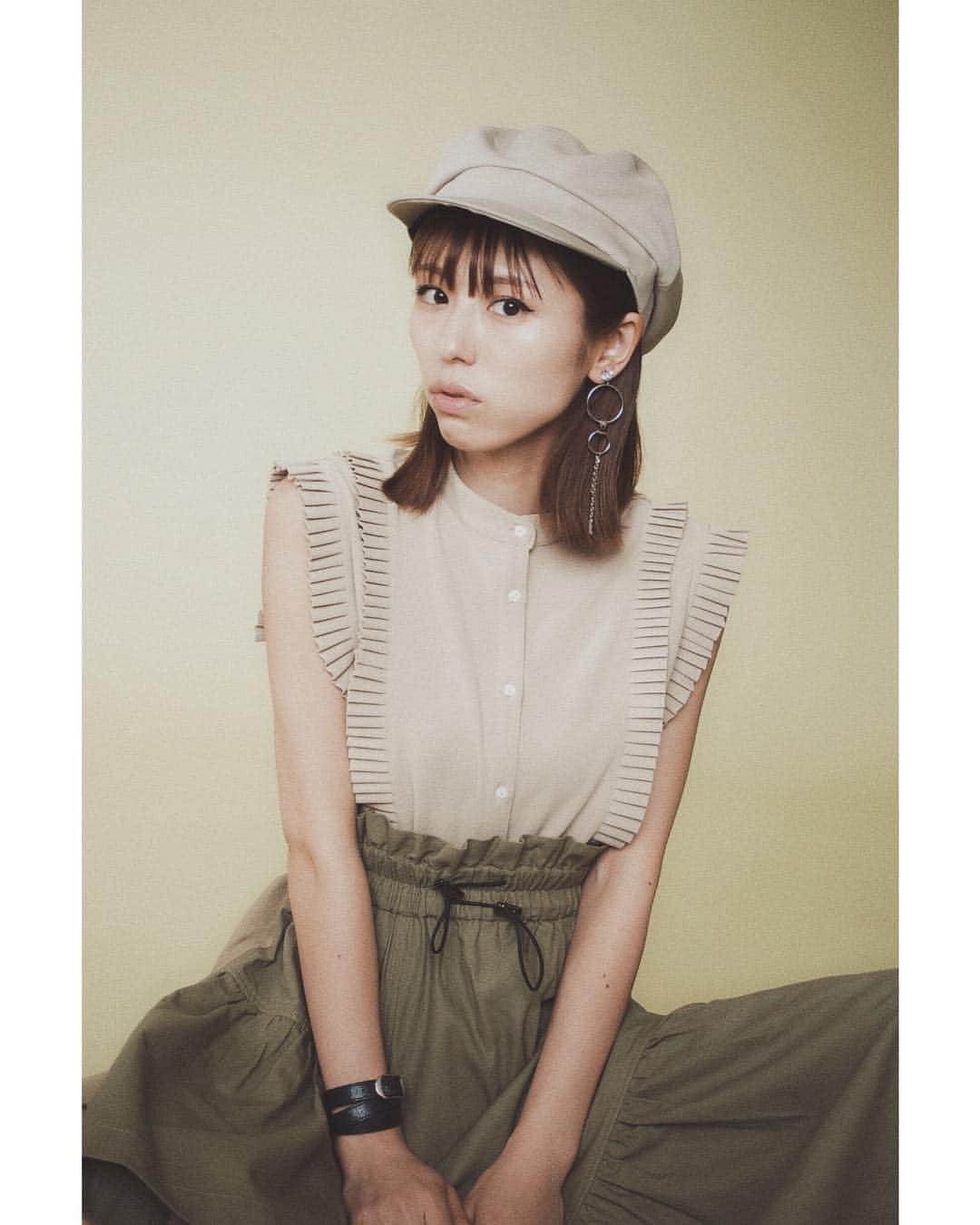 若槻千夏さんのインスタグラム写真 - (若槻千夏Instagram)「@wcj 新作  プリーツブラウス ❤︎ #wcj2019ss  #comingsoon」4月1日 20時17分 - wakatsukichinatsu