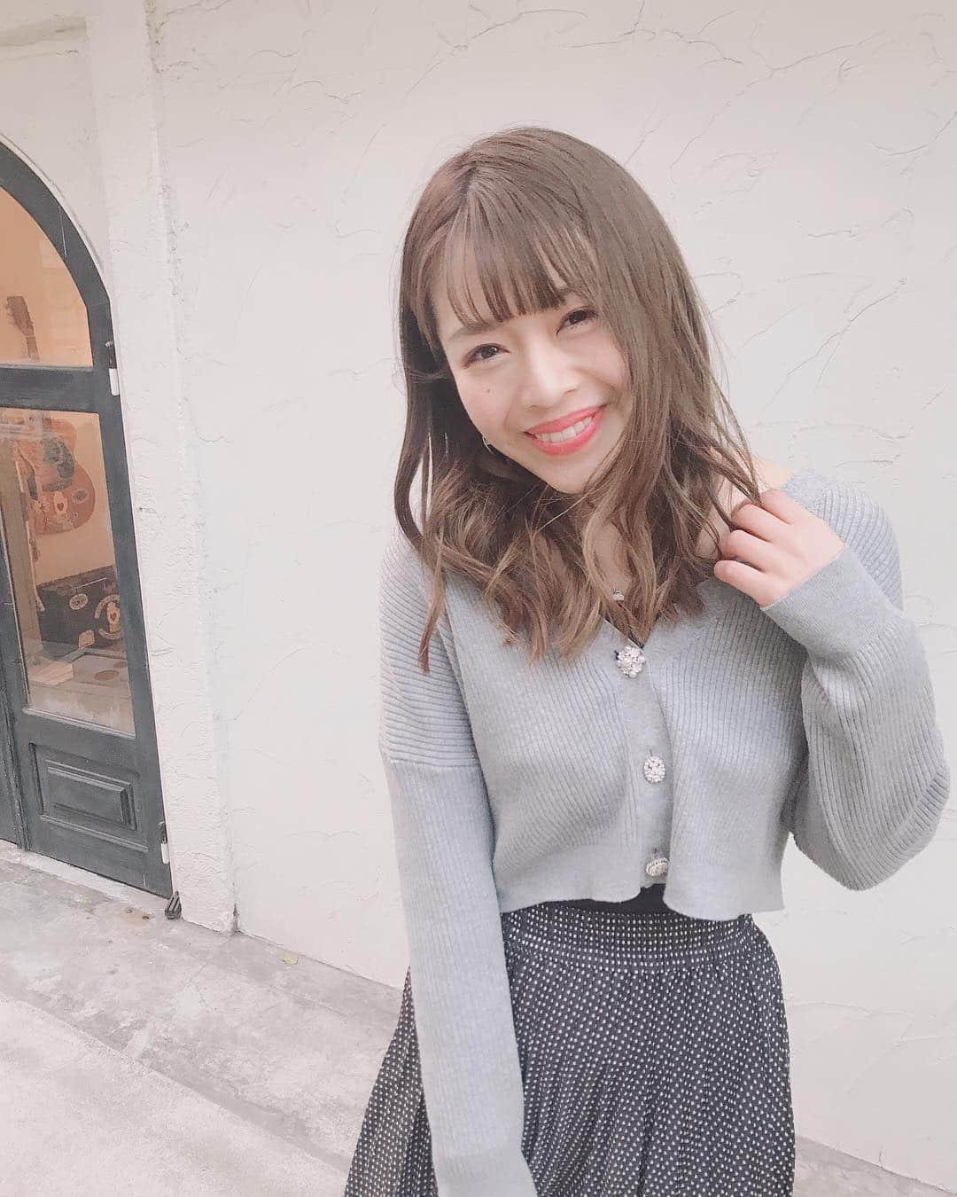 石倉侑芽さんのインスタグラム写真 - (石倉侑芽Instagram)「今日から４月🌸 ついに新元号が発表されましたね💡 . 『令和』 一人ひとりが明日への希望とともに、 それぞれの花を大きく咲かせることができる。 そうした日本でありますようにっていう意味だそう💐 素敵😳✨💖 . #ゆめちん#新元号#ぶらり旅#デート感#渋谷」4月1日 20時45分 - yume8115