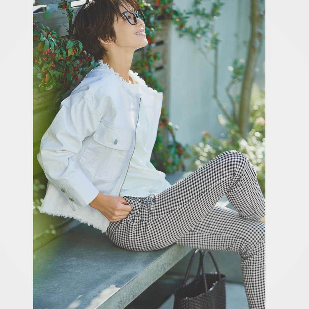 のインスタグラム：「MAYSON GREY×HIROKO HATANO フリンジのノーカラージャケットが着回しやすい！  #maysongrey」
