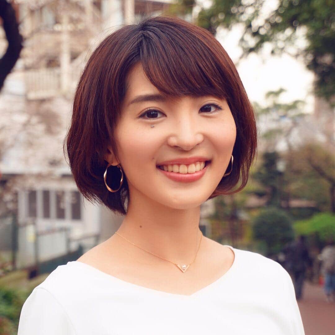 のインスタグラム：「4月1日。時代が変わりゆくなかで変化には敏感に、新年度はより貪欲に学び、自分ができることに没頭したいです。 . 引き続き、どうぞよろしくお願いします。 . #令和 #平成 #新年度 #フリーアナウンサー #新田朝子 #🌸」