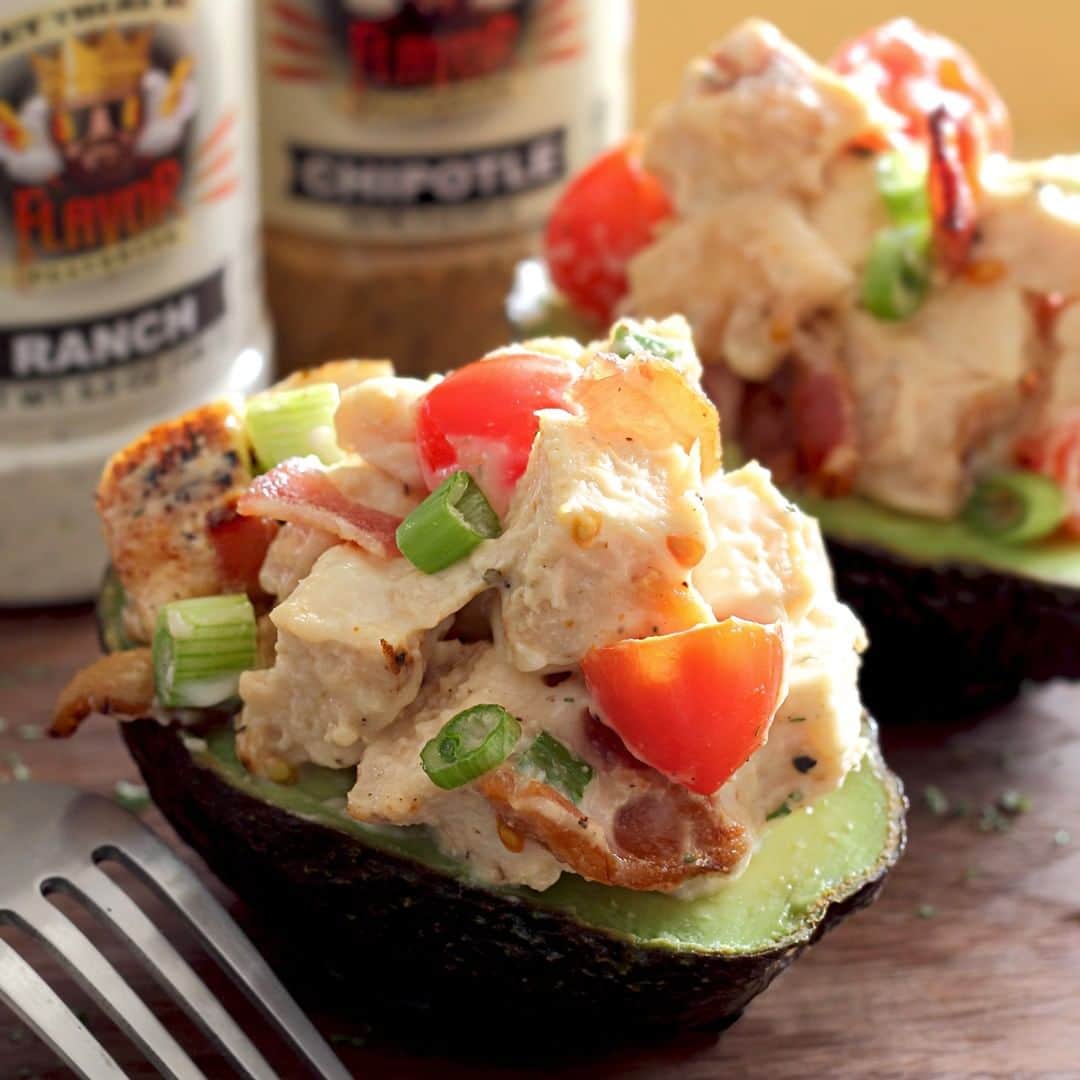 Flavorgod Seasoningsさんのインスタグラム写真 - (Flavorgod SeasoningsInstagram)「CHICKEN, BACON & TOMATO STUFFED AVOCADOS 🥑🥑⁣ -⁣ Made with:⁣ 👉 #flavorgod Chipotle ⁣ 👉 #flavorgod Ranch⁣ -⁣ On Sale here ⬇️⁣ Click the link in the bio -> @flavorgod⁣ www.flavorgod.com⁣ .⁣ ⁣ Fresh and healthy lunch idea for a club-like sandwich without the bun from @paleo_newbie_recipes.⁣ .⁣ INGREDIENTS⁣ ⁣ 2 chicken breasts, generously seasoned with @flavorgod CHIPOTLE (or your favorite Flavor God Seasoning) and grilled⁣ 2 avocados⁣ 1/3 cup chopped grape tomatoes⁣ 2-3 strips cooked bacon, chopped⁣ 2 green onions, chopped⁣ 1/4 to 1/3 cup paleo mayo (or regular mayo)⁣ 1 1/2 to 2 tsp @flavorgod RANCH ⁣ ⁣ ⁣ INSTRUCTIONS⁣ ⁣ Cut grilled chicken into cubes⁣ –⁣ Place cubed chicken in a medium bowl. Add tomatoes, onions and bacon.⁣ –⁣ In a separate small bowl, mix mayo with Flavor God RANCH Seasoning. Sprinkle with fresh ground black pepper as desired.⁣ –⁣ Add mayo mixture to bowl with chicken, tomatoes, onions and bacon. Gently mix everything together.⁣ –⁣ Slice avocados in half and discard pit. Stuff and enjoy!⁣」4月1日 22時00分 - flavorgod