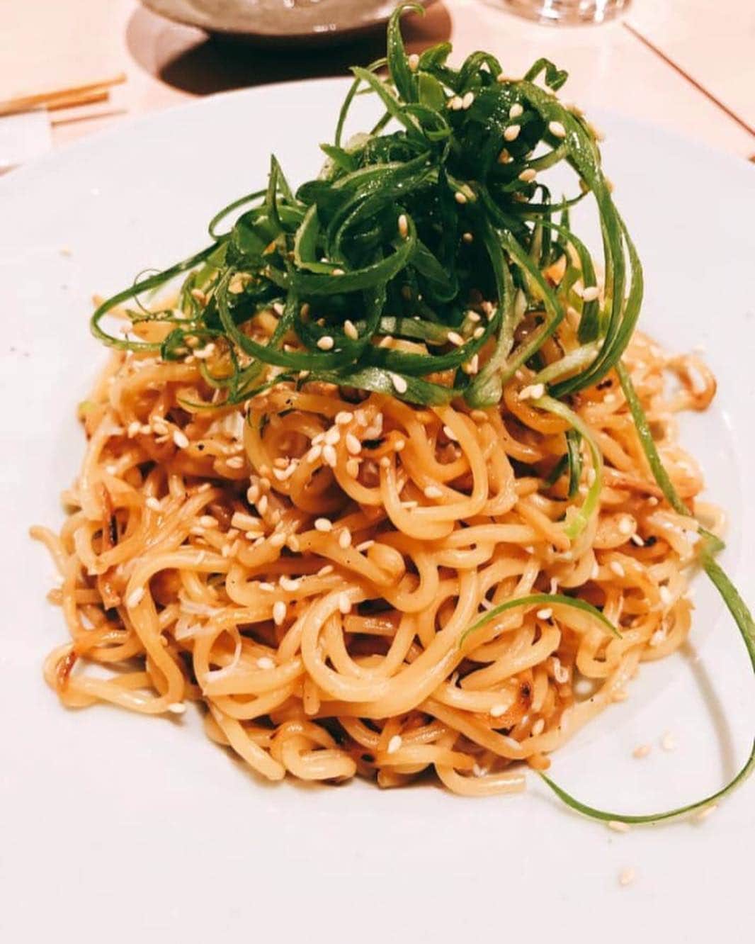 "TERIYAKI" テリヤキ編集部さんのインスタグラム写真 - ("TERIYAKI" テリヤキ編集部Instagram)「⠀ ⠀~TERIYAKI美食倶楽部開催店~⠀ ⠀ TERIYAKI美食倶楽部では、ほぼ毎日素敵なオフ会を開催しています。⠀ ⠀ 東京に限らず、全国各地で様々な逸品を食べる至高のオンラインサロン。⠀ ⠀ 気になる方は @teriyaki_jp  のプロフィールからチェック。⠀ ⠀ -----------------------------------⠀ ⠀【潮待ち】@代々木上原⠀⠀⠀⠀ ⠀⠀ 代々木上原のとんでもないお店！⠀ ⠀ 料理のクオリティもお酒の種類もとんでもない！⠀ ⠀ ここでしか食べられないようなものが目白押しです！⠀ -----------------------------------⠀ ⠀【Shiomachi】@⠀⠀ Yoyogiuehara⠀ ⠀ Outstanding shop in Yoyogiuehara!⠀ ⠀ There is something that you can only eat here!⠀ ⠀ -----------------------------------⠀ #テリヤキ  #本当に旨い  #美食  #美食倶楽部  #鮨会 #写真好きな人と繋がりたい  #グルメ好きな人と繋がりたい  #美味しいもの好きな人と繋がりたい  #いいね返し #ファインダー越しの世界  #美味しいお店  #food #foodstagram  #foodporn  #delicious #潮待ち #代々木上原 #東京 #東京グルメ #代々木上原グルメ #居酒屋 #お酒好きな人と繋がりたい」4月1日 22時02分 - teriyaki_jp