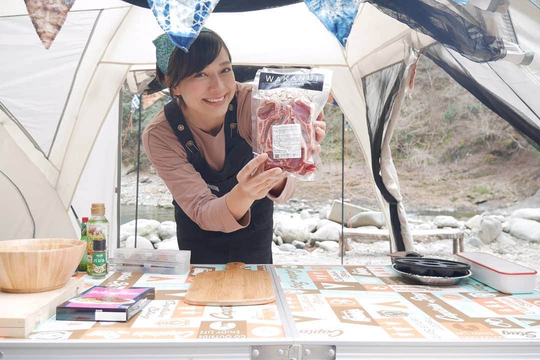 芳美リンさんのインスタグラム写真 - (芳美リンInstagram)「給食当番かな？笑 #令和　の目標の一つ！ オシャレで美味しいアウトドアメニューをマスターしたいものです。  肉をワイルドに焼くのも、もちろん引き続きですが、、☺ #暮らすように旅する#日本再発見#japaneseculture #キャンプグッズ＃テント #Captainstag#キャプテンスタッグ#鹿番長 #キャンプ#camp# #lynn_trip#アウトドア#アウトドア飯 #캠프#아웃도어」4月1日 22時03分 - lynn.lynn5