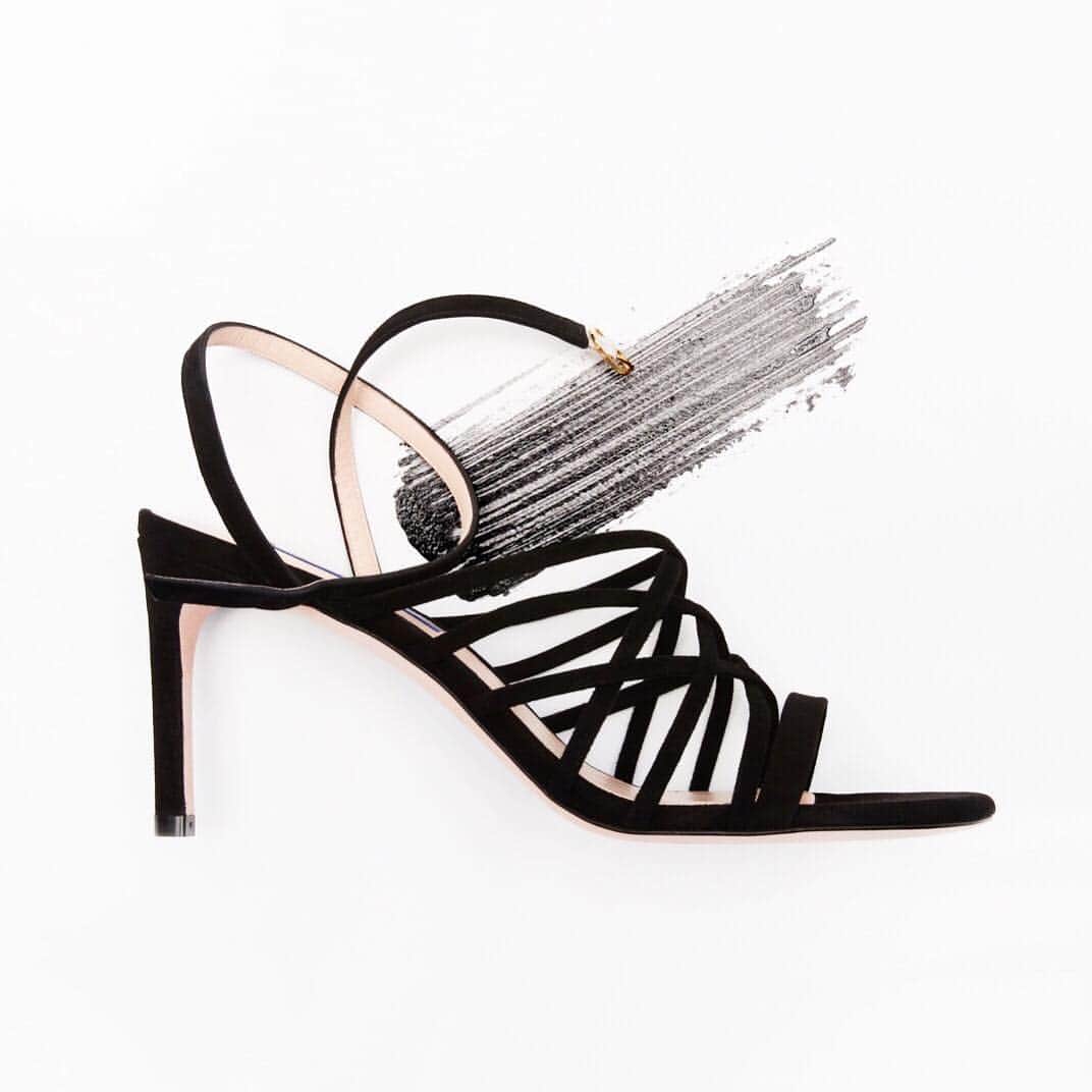 のインスタグラム：「Introducing the #SPOTLIGHT, defined by lashes of black suede. #StuartWeitzman #SWPalette」