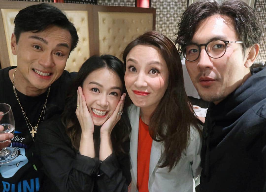ジャクリーン・ウォンのインスタグラム：「I think other than receiving a good script, the best part about shooting a drama is meeting genuine fun people. Thank you for the past half year! #法證先鋒4 #高安 #徐意 #monique #kingsir」