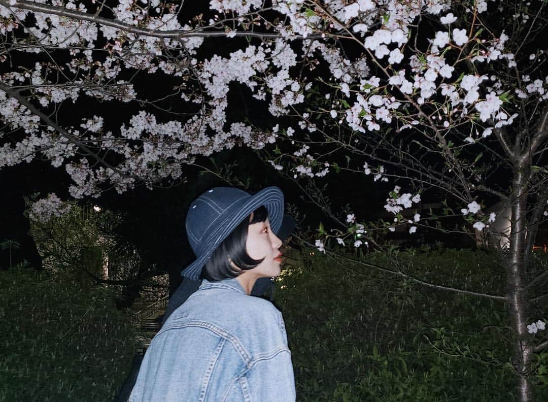 る鹿さんのインスタグラム写真 - (る鹿Instagram)「😈」4月1日 22時54分 - luluxinggg