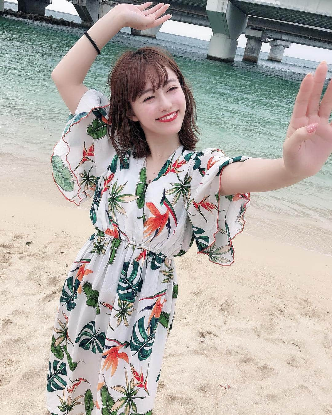 三浦菜々子さんのインスタグラム写真 - (三浦菜々子Instagram)「海で控えめにはしゃぐみうらななこ  #波の上ビーチ #はしもっちゃんかめら #最後に動画あるよ #沖縄の思い出」4月1日 22時48分 - miura_nanako