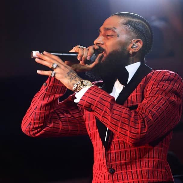 New York Times Fashionさんのインスタグラム写真 - (New York Times FashionInstagram)「The rapper Nipsey Hussle was fatally shot outside his clothing store in the Hyde Park neighborhood of Los Angeles on Sunday, the authorities said. “Our hearts are with the loved ones of Nipsey Hussle and everyone touched by this awful tragedy,” @ericgarcetti, the mayor of Los Angeles, said in a tweet Sunday. “L.A. is hurt deeply each time a young life is lost to senseless gun violence.” The grammy-nominated rapper @nipseyhussle is shown here performing at a pre-Grammys party in February, photographed by Matt Winkelmeyer/Getty Images For Warner Music. Mark Ridley-Thomas, a Los Angeles County supervisor who represents south Los Angeles, said Nipsey Hussle “was a father, businessman, entertainer, and inspiration to many.”」4月1日 23時06分 - nytstyle