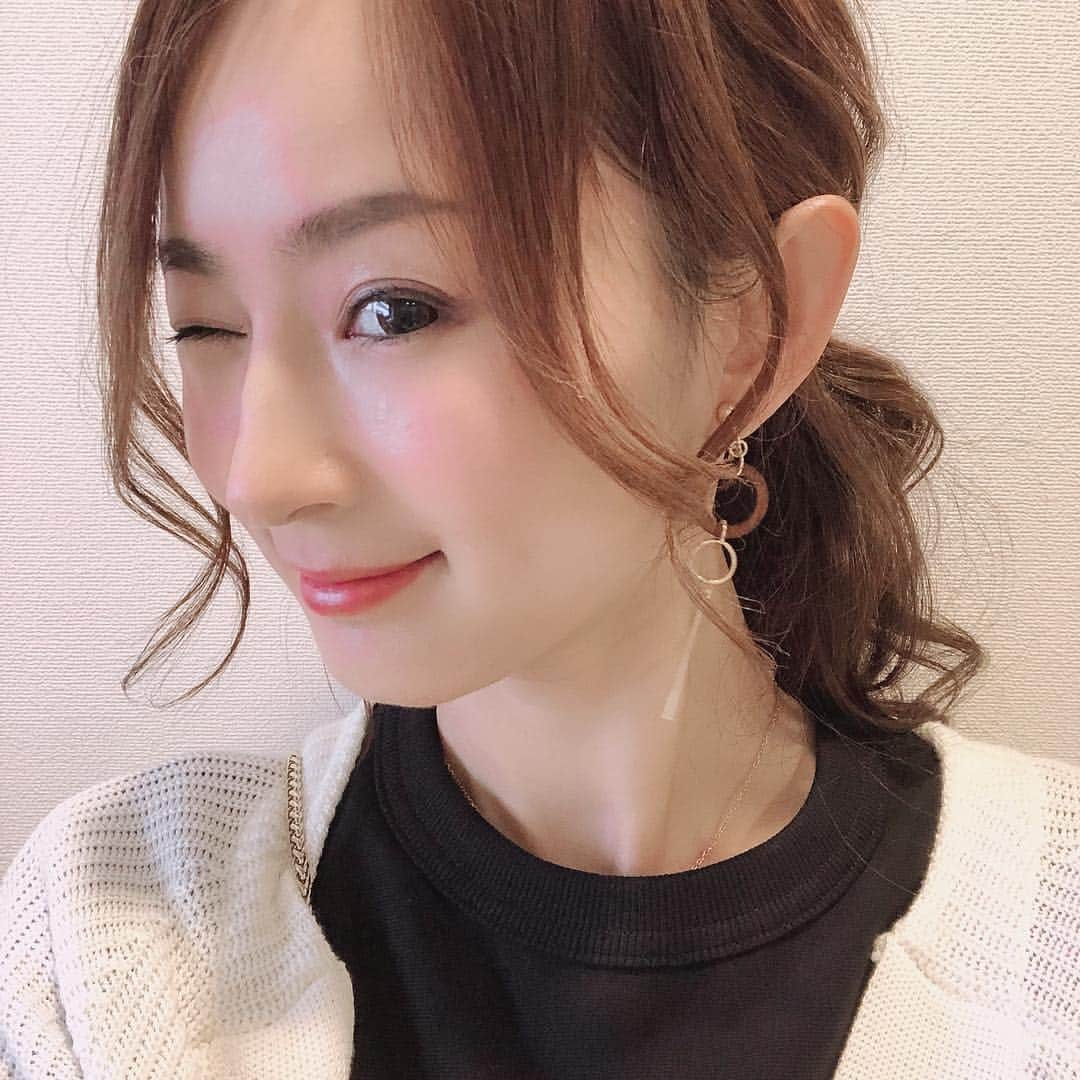 花清まゆこさんのインスタグラム写真 - (花清まゆこInstagram)「GUで買ったイヤリング！  安くて可愛くて最近のお気に入り♡  #gu#gu購入品 #イヤリング#お気に入り #プチプラ#プチプラ部 #アクセサリー #アクセ#fashion」4月1日 23時06分 - mayuusa610