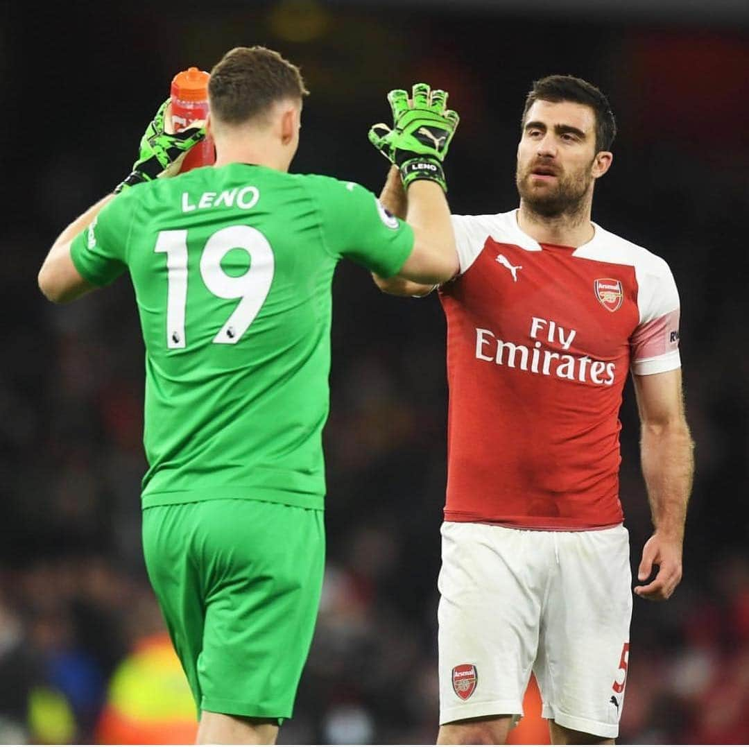 ベルント・レノさんのインスタグラム写真 - (ベルント・レノInstagram)「Perfect monday night 👍🏽😃 another clean sheet ✅」4月2日 8時38分 - berndleno1