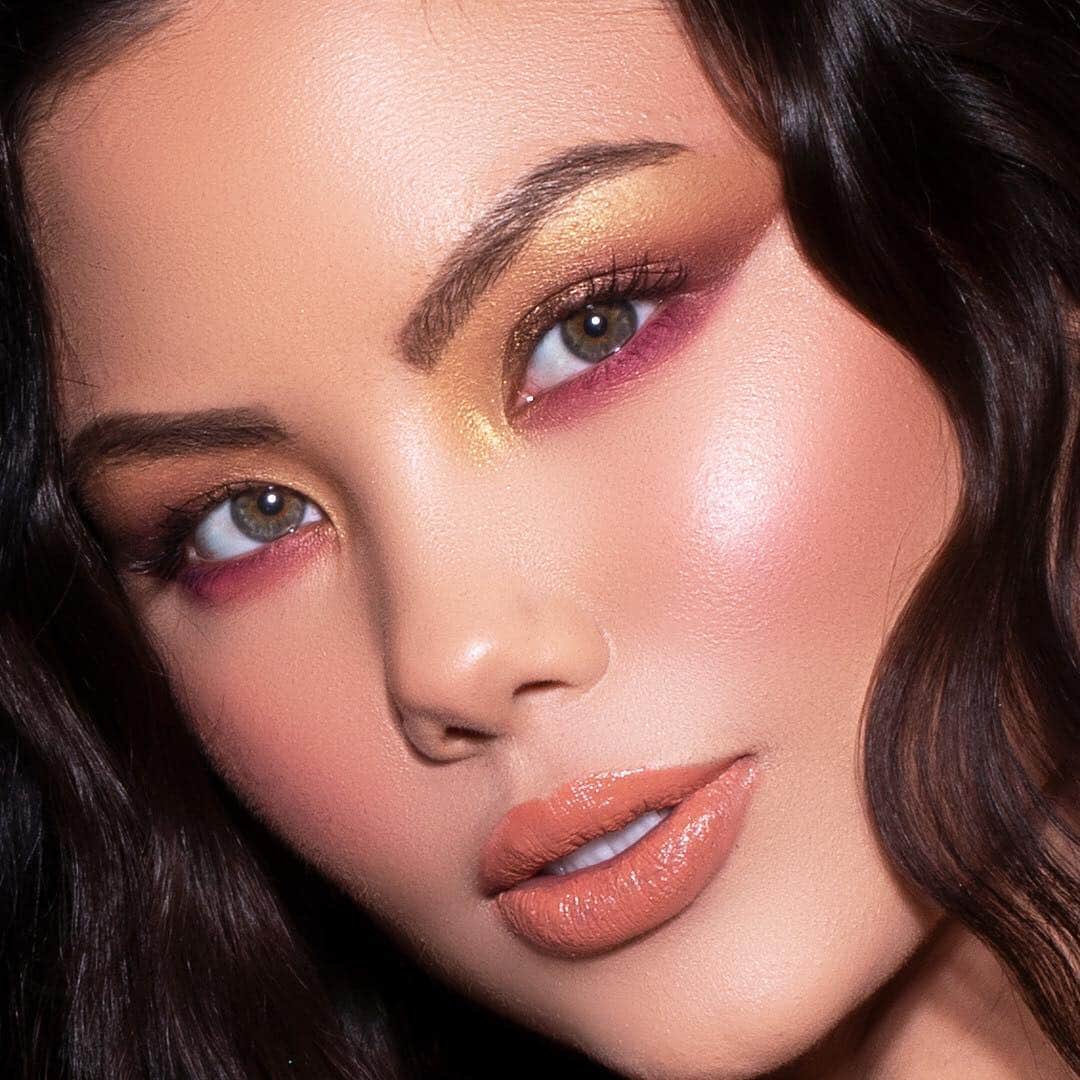 BH Cosmeticsさんのインスタグラム写真 - (BH CosmeticsInstagram)「This is what desert dreams are made of.☀ Our #BHColourFestival palette has every color under the sun - plus transition and base shades to effortlessly go from subtle to smokeshow.🔥 Link in bio to shop! #bhcosmetics #crueltyfreemakeup #crueltyfreebeauty  Photographer: @SnapsStudio Model: @AdelinaNovak  Makeup: @EloJelloSeropian  Hair: @Lucy_Gedjeyan」4月2日 1時04分 - bhcosmetics