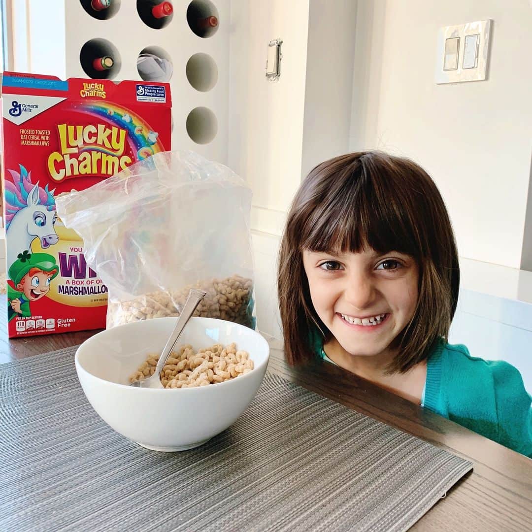 Ilana Wilesさんのインスタグラム写真 - (Ilana WilesInstagram)「Last night, at about midnight, I finally thought of a good April Fool’s Day prank to play on my kids. I tiptoed into the kitchen, took out a box of Lucky Charms, poured it all in one big bowl and then picked out every single marshmallow. Then I hid the marshmallows up in the cabinet and put all the plain cereal back in the box. I don’t usually let them have Lucky Charms for breakfast, but I figured part of my prank would be surprising them with the option. Sadly, the whole thing was a little anti-climatic because this year, unlike previous years, Mazzy and Harlow have been waiting and prepping for April Fool’s Day. Harlow had frozen a glass of orange juice for Mazzy the day before and I figured it was more important for me to let Harlow play her trick before I tried to get them with mine. Mazzy didn’t fall for Harlow’s trick, and then was suspicious when I said they could have Lucky Charms for breakfast, so she opted out. Harlow was still not wise to my trick, but just as she was getting super confused by her marshmallow-less Lucky Charms, Mazzy told her that I had pranked her. And so. That was it. We have entered a new phase of April Fool’s Day pranks where the kids aren’t so easily fooled. I think this is part of #thebigkidyears 💁🏻‍♀️I’ll put the video up in my story. On the plus side, there was lots of laughter this year instead of tears! #aprilfoolsday」4月2日 1時13分 - mommyshorts