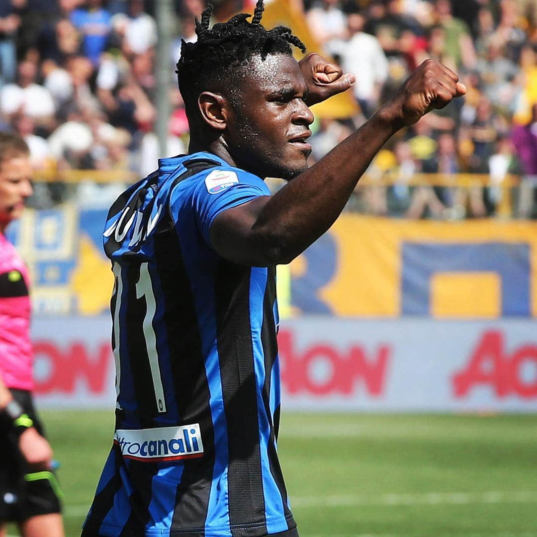 アタランタBCさんのインスタグラム写真 - (アタランタBCInstagram)「💪🏿 Macchina da gol 🤙🏿 Con la doppietta in #ParmaAtalanta @duvanzapata91 raggiunge quota 1️⃣9️⃣ e diventa il miglior bomber colombiano in una stagione di #SerieATIM 🇨🇴⚽️ ~ #GoAtalantaGo ⚫️🔵 #Zapata #Atalanta #Bergamo #football #calcio #forzaatalanta #colombia」4月2日 1時20分 - atalantabc