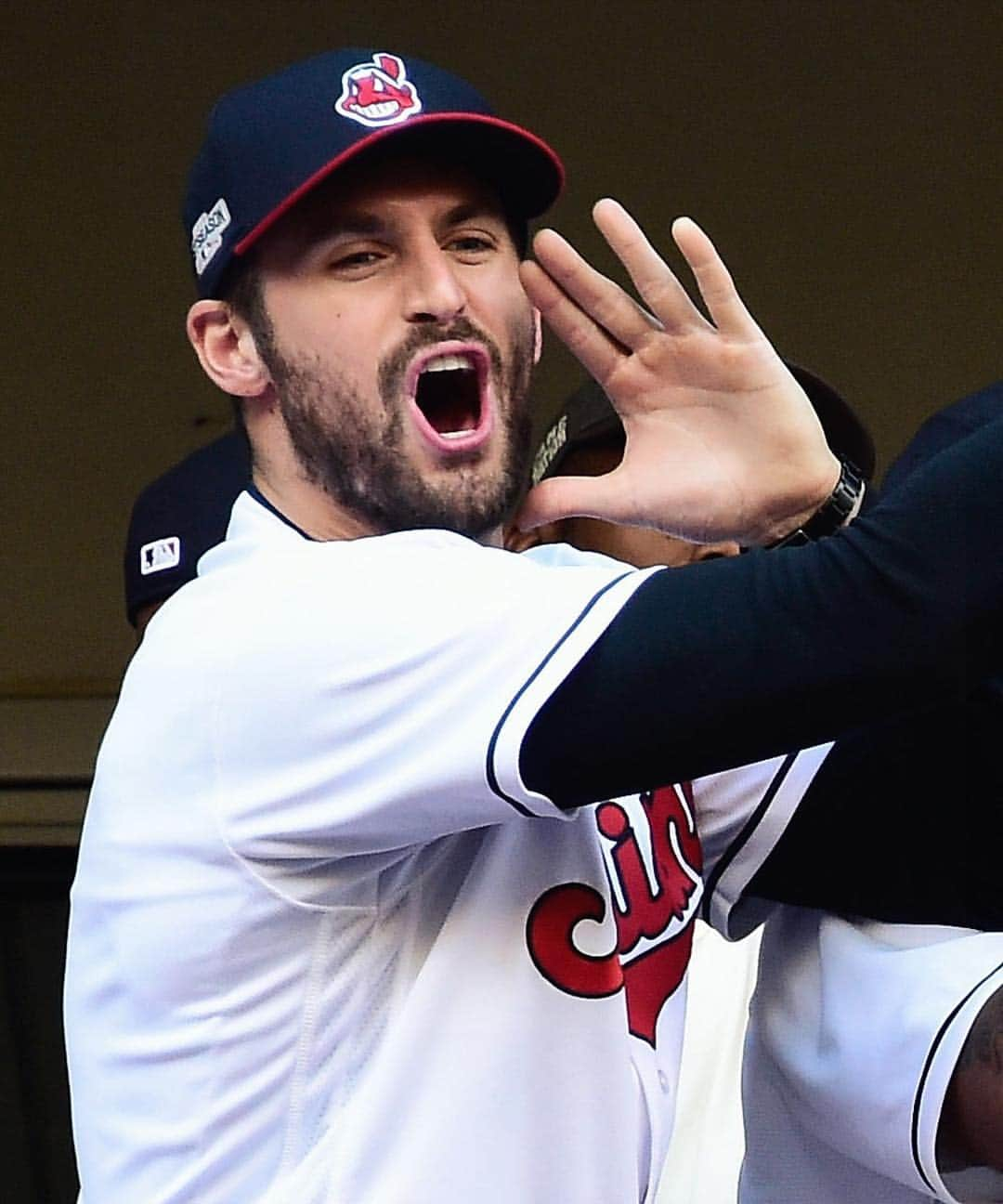 キャブスさんのインスタグラム写真 - (キャブスInstagram)「🗣Baseball is BACK in The Land!  Best of luck today & all season long, @Indians!  #RallyTogether⁠ ⁠ x #BeTheFight⁠ ⁠」4月2日 1時31分 - cavs