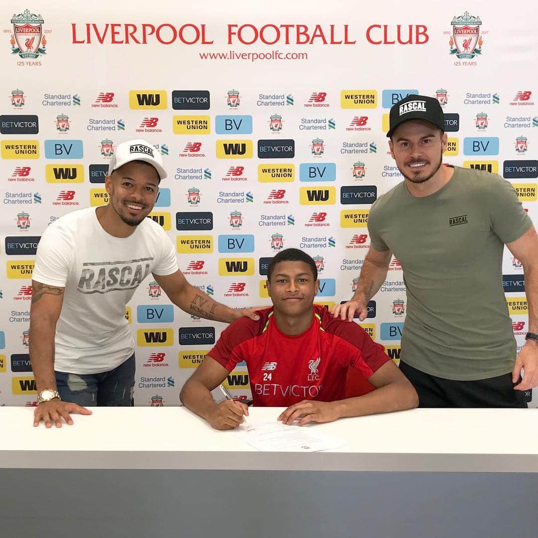 のインスタグラム：「Happy Birthday 👑 @rhianbrewster ✊」
