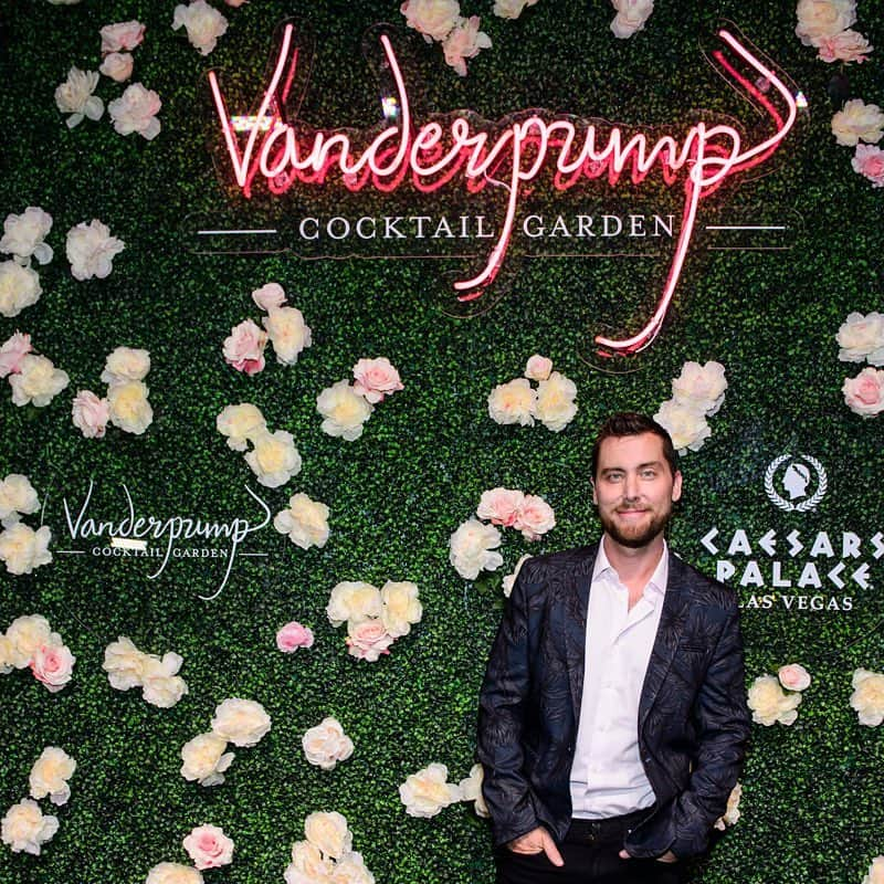 ランス・バスさんのインスタグラム写真 - (ランス・バスInstagram)「#VanderpumpVegas is BEAUTIFUL! Congrats @lisavanderpump on another smash of a lounge. I see more Vegas trips in my future. 🙌🏼」4月2日 1時57分 - lancebass