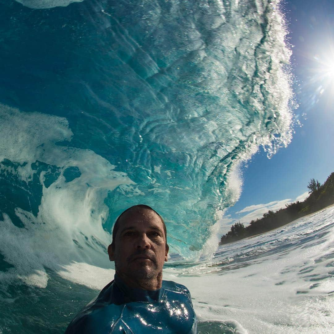 クラーク・リトルさんのインスタグラム写真 - (クラーク・リトルInstagram)「Sunday selfie. 🌊🤙🏼 #shorebreak #clarklittle 🆑」4月2日 2時01分 - clarklittle