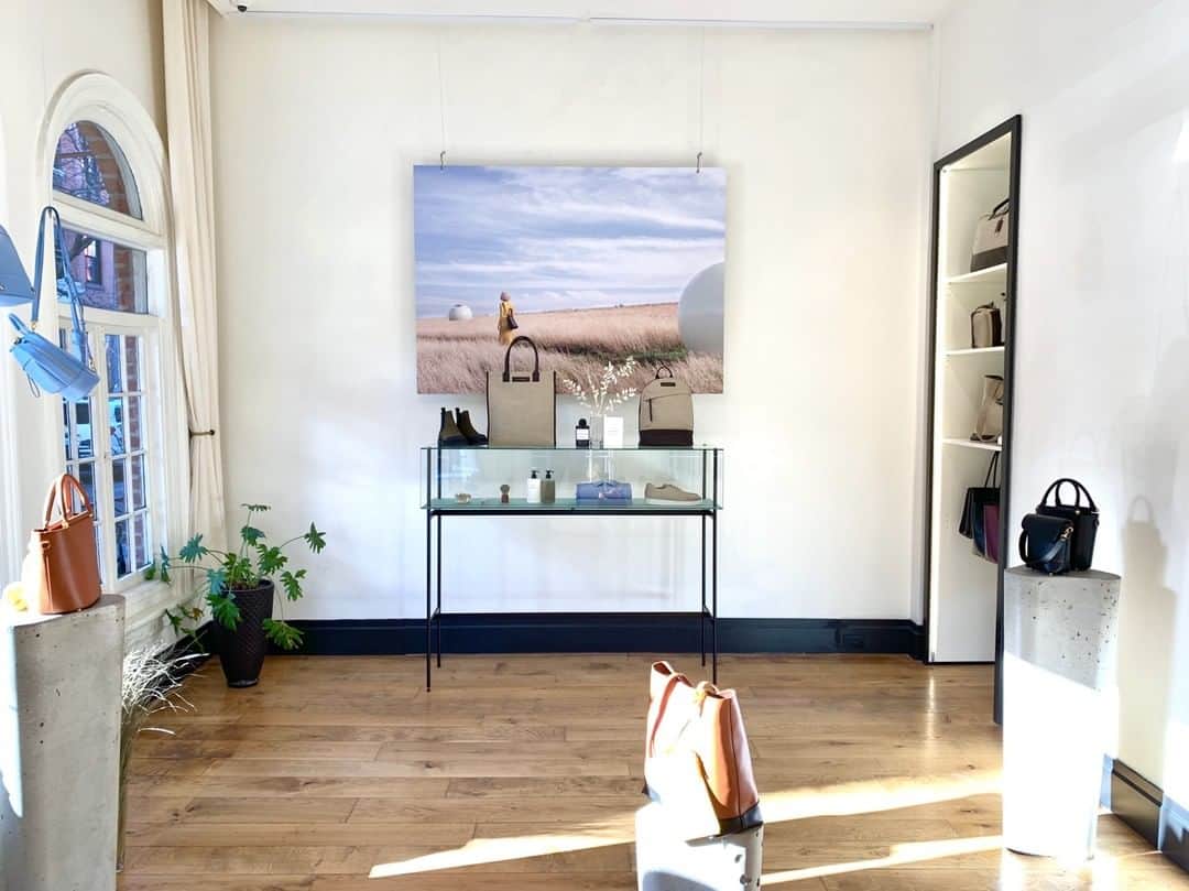 のインスタグラム：「SS19 'Futurespective Notions' collection, available in-store at @wantapothecary in New York, Las Vegas, Montreal, Toronto & Vancouver.  #WANTSS19 #wantlesessentiels #fashion #accessories」