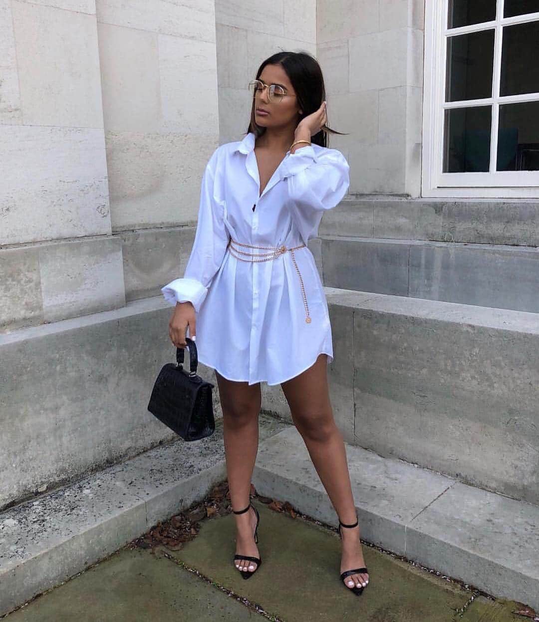 Public Desireさんのインスタグラム写真 - (Public DesireInstagram)「Our girl @sophinabull outchea' lookin' HUNREAL🙌🔥 Shop ACE £29.99 + White Button Down Shirt Dress £24.99 plus 20% off everything with code PAYDAY💸 #lookofthebae #pdbae Tap to shop ☝」4月2日 3時18分 - publicdesire
