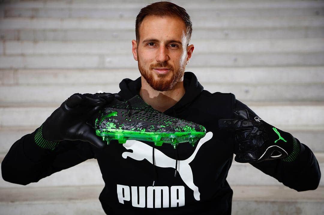 ヤン・オブラクのインスタグラム：「Hack the game. Unlock new levels. @PumaFootball #NewLevels#PUMAFuture」
