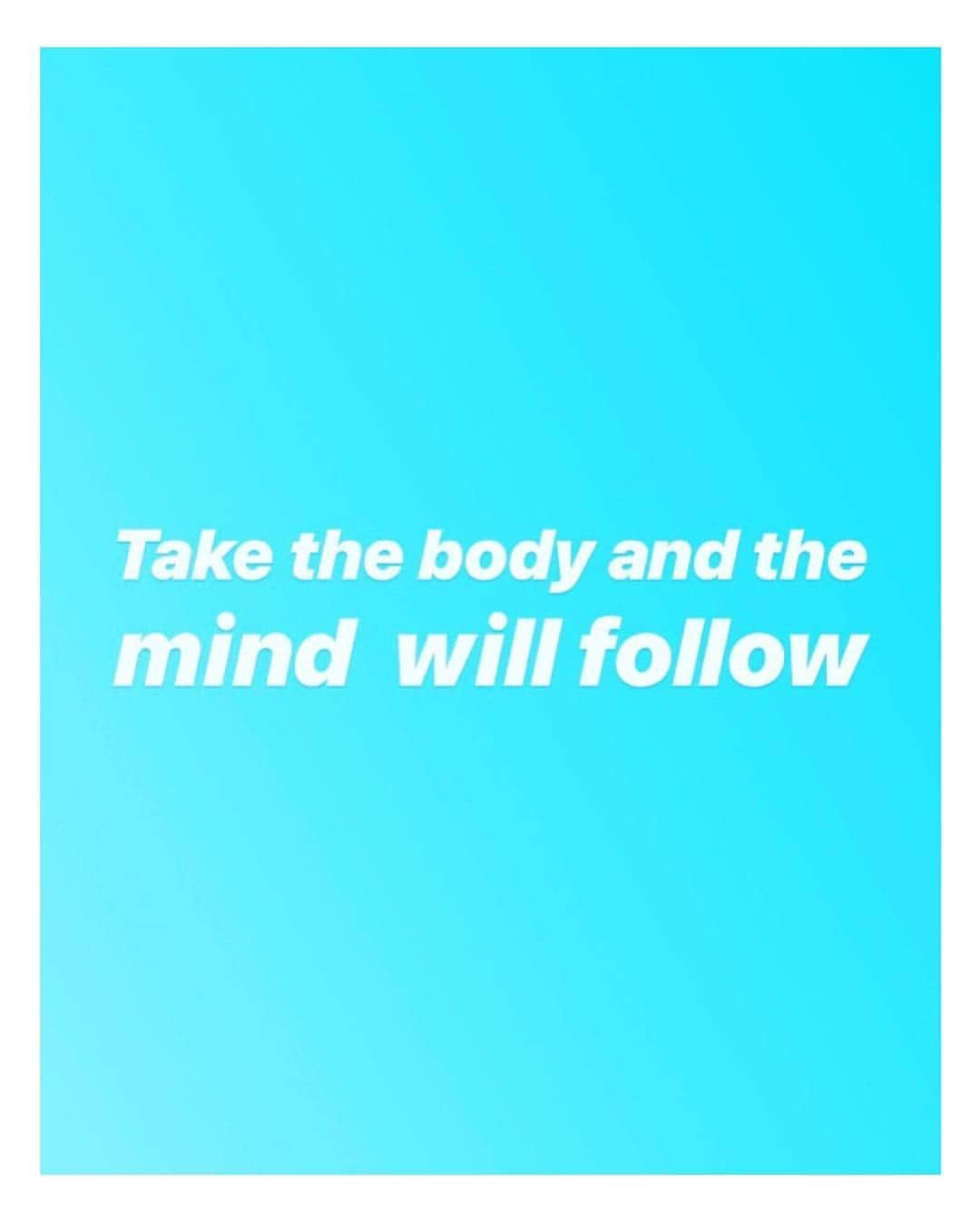 カリスマ・カーペンターさんのインスタグラム写真 - (カリスマ・カーペンターInstagram)「“Take the body and the mind will follow” . . . #mondaymantra」4月2日 5時53分 - charismacarpenter