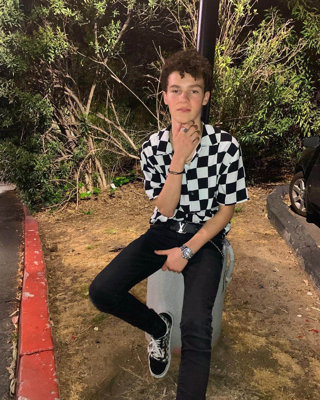 ヘイデン・サマーオールさんのインスタグラム写真 - (ヘイデン・サマーオールInstagram)「thoughts on outfit?🖤」4月2日 6時27分 - haydensummerall