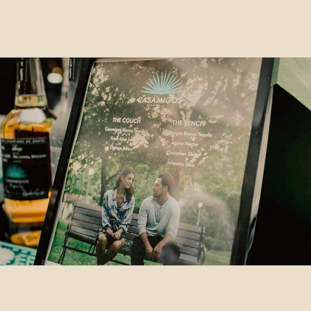 ジャコモ・ジャンニオッティさんのインスタグラム写真 - (ジャコモ・ジャンニオッティInstagram)「Thanks so much to @casamigos for making our afterparty one... great big... #houseoffriends」4月2日 6時24分 - giacomo_gianniotti