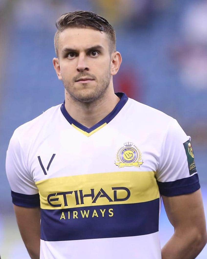 ブルーノ・ウビニのインスタグラム：「To the semi final of the king’s cup, happy to achieve 80 official matches with @alnassr_fc . VAMOS!!!!💙💛」