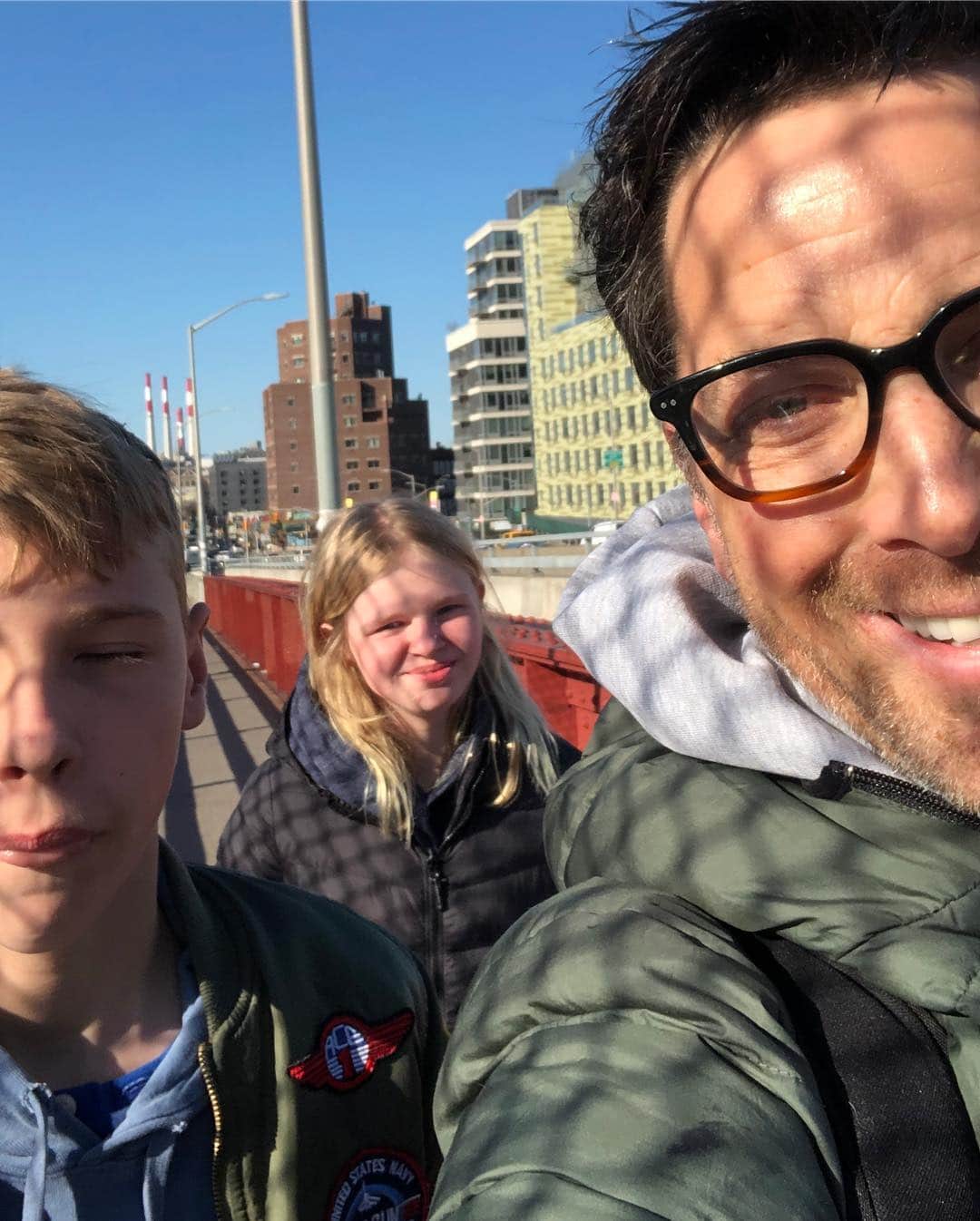 ダン・ブカティンスキーさんのインスタグラム写真 - (ダン・ブカティンスキーInstagram)「Adventure to Chinatown with the kids on a beautiful first day of April ... highlight?  @nomwah #NomWahTeaParlor with so many #GF options!  #springbreak」4月2日 6時47分 - danbucatinsky
