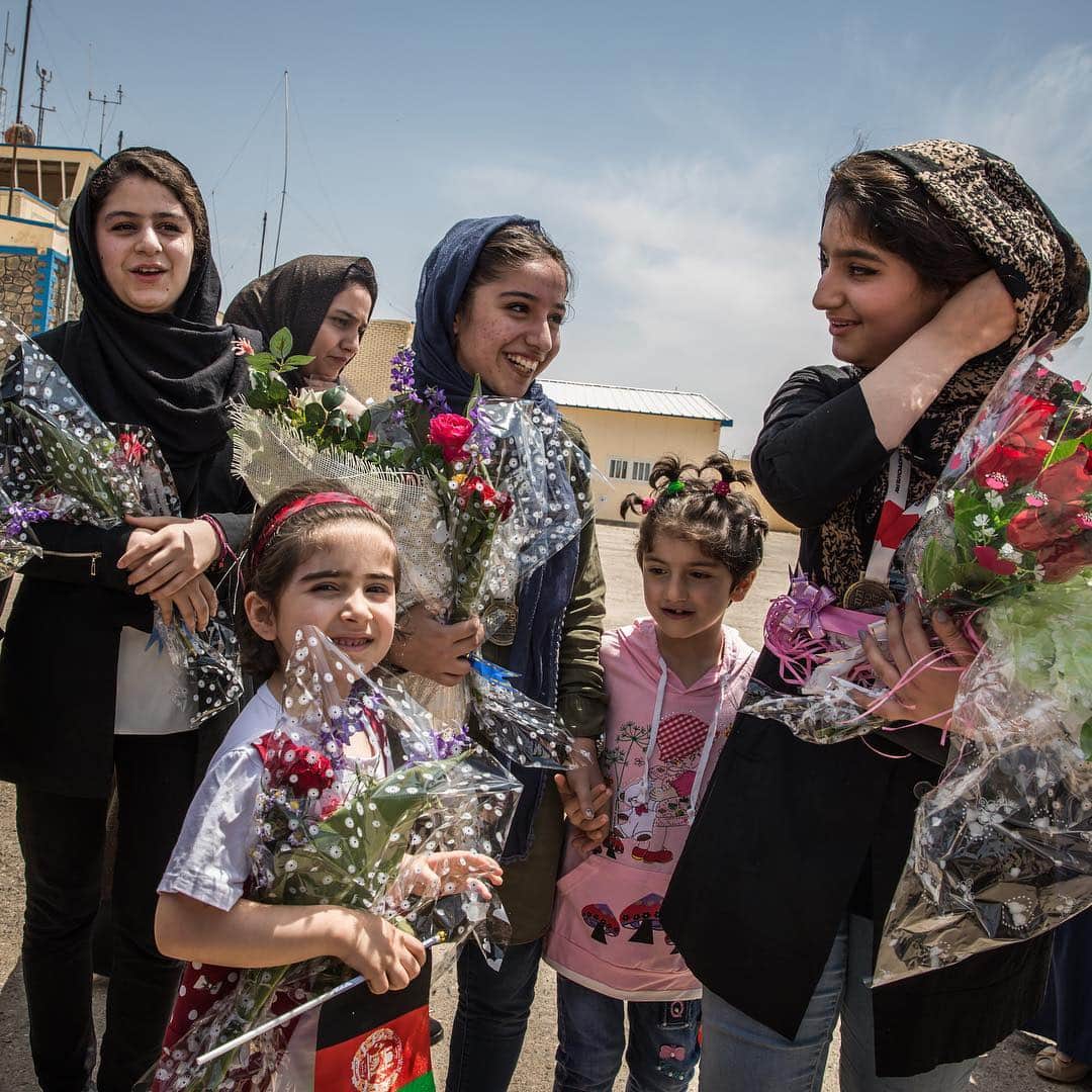 ニューヨーク・タイムズさんのインスタグラム写真 - (ニューヨーク・タイムズInstagram)「Afghanistan’s first-ever girls’ robotics team became a global sensation in 2017 when they were denied visas into the U.S. for a competition in Washington. Eventually, they got to compete. @nytgender sent @andreadicenzo to photograph them through much of what one team member called the “best year.” Swipe left to see photos from their journey. At the competition in Washington, they received a silver medal for courageous achievement and, in Afghanistan, they were received as symbols of progress. In the time since, the group has shuttled between their homes in Herat and competitions in North America. They have amassed tens of thousands of Facebook followers and have delivered messages about “resilience” and “self-confidence.” It was an unimaginable odyssey between 2 worlds, as their friends and families faced continued violence in Afghanistan. Visit @nytgender and the link in our profile read more.」4月2日 6時57分 - nytimes
