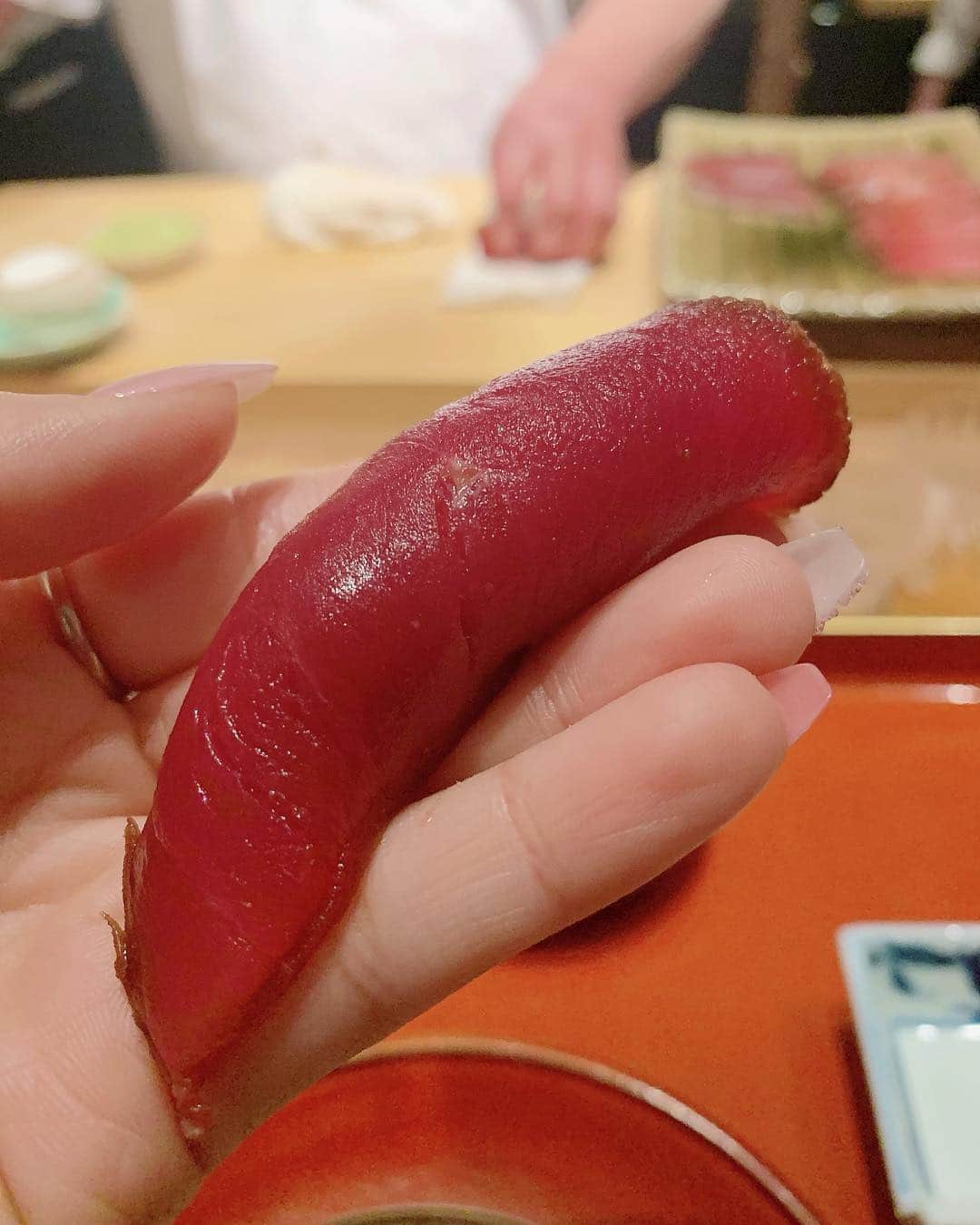 伴かなみのグルメインスタ