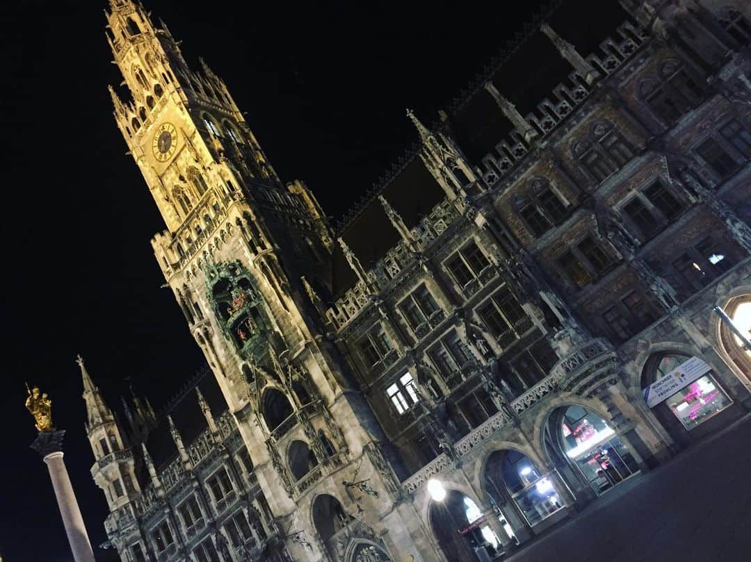 Jakeのインスタグラム：「Busses trip in Germany. Definitely I will come back here soon:)」