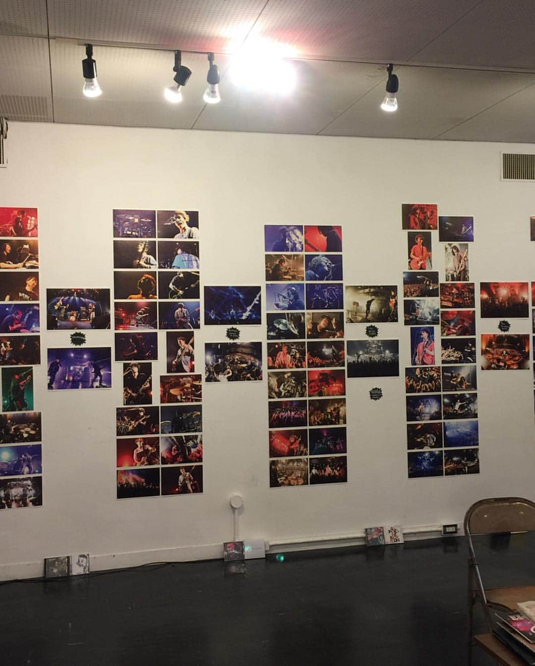 橋本塁さんのインスタグラム写真 - (橋本塁Instagram)「【サウシュー写真展岡山1日目終了!】 ご来店ありがとうございました！明日もBALANCE OKAYAMA横展示会場(北区問屋町26-106)にて11-19時で問屋町でのお買い物がてらやライブ前にお待ちしております！会期中はずっと僕もイッチーも居ます！  #サウシュー #岡山 #balanceokayama」4月2日 19時24分 - ruihashimoto