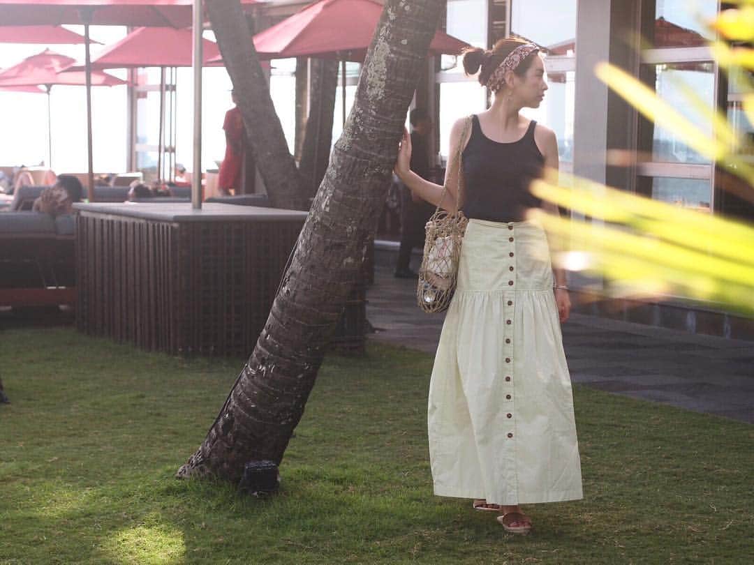 小澤名代さんのインスタグラム写真 - (小澤名代Instagram)「Bali's coordinate☺︎⚓︎ ✔︎tops #ronhermanvintage ✔︎skirt  #ronherman ✔︎sandals #marisaray ✔︎skarf  #nanouniverse ✔︎accessory #uiqut ✔︎bag  #madeinbali  #coordinate #balitrip  #bali #fashion  #code #ootdfashion #ootd #kudeta #kudetabali #kudetabeachclub #beach #baliindonesia #outfit #outfitoftheday #code #コーディネート #バリ #クーデターバリ#クーデター #アウトフィット #ロンハーマン #コーデ #バリトリップ」4月2日 17時52分 - ozawanayo