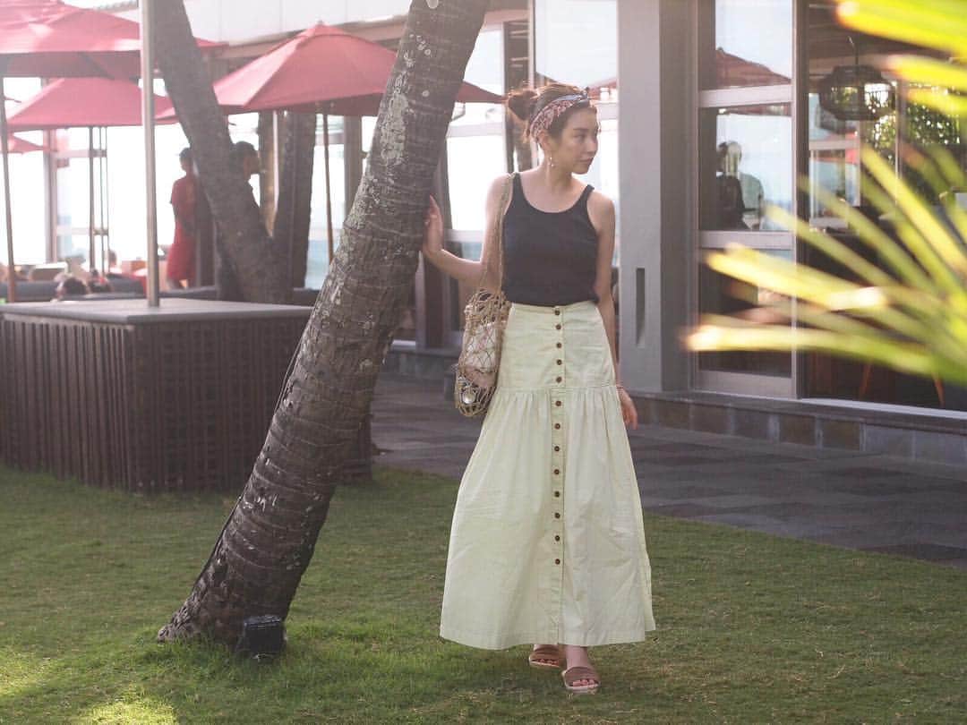 小澤名代さんのインスタグラム写真 - (小澤名代Instagram)「Bali's coordinate☺︎⚓︎ ✔︎tops #ronhermanvintage ✔︎skirt  #ronherman ✔︎sandals #marisaray ✔︎skarf  #nanouniverse ✔︎accessory #uiqut ✔︎bag  #madeinbali  #coordinate #balitrip  #bali #fashion  #code #ootdfashion #ootd #kudeta #kudetabali #kudetabeachclub #beach #baliindonesia #outfit #outfitoftheday #code #コーディネート #バリ #クーデターバリ#クーデター #アウトフィット #ロンハーマン #コーデ #バリトリップ」4月2日 17時52分 - ozawanayo