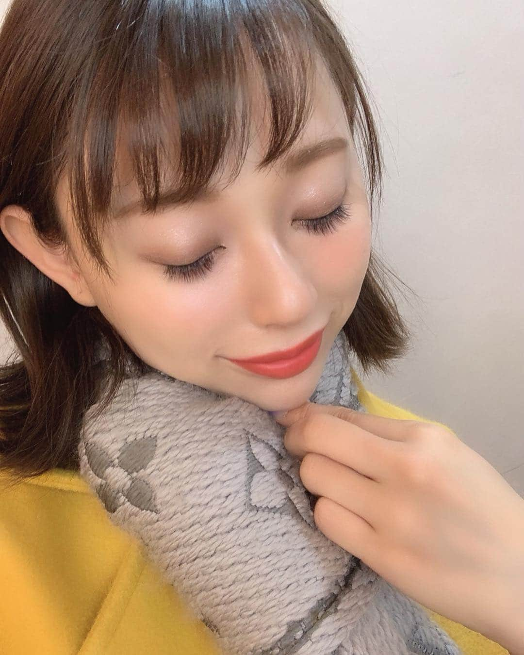 karen okajimaさんのインスタグラム写真 - (karen okajimaInstagram)「ㅤㅤㅤ ㅤㅤㅤ 友達が行っていて気になっていたteenkarbelさん❤️ 自まつ毛を大切にしてくれるサロンで 自然な仕上がりになると聞いて行ってきました😍 ㅤㅤㅤ  いつもマツエクしたらバサバサになりすぎて つけてます！！感が凄かったり、 次の日から色んな方向へまつ毛がいったり すぐとれたりと満足できる仕上がりになる事が 少なくて合うサロンさんがなかなかなくて すごく悩んでました(>_<)💦💦 ㅤㅤㅤ  でもteenkarbelさんでしてもらったら 顔に馴染んで本当に自まつげに マスカラしたくらいの、 自然な仕上がりで大満足！😭🙏💕 私は元々まつ毛が上がっているので Nカールにしました☺️✨ Nカールでもこんなに綺麗にくるんって なって本当に自然✨✨✨ 1番短い8mmと9mmにしたよ💫 ㅤㅤㅤ  思ってた通りの仕上がりすぎて嬉しい✨ これからも通うことに決めました！❤️❤️ お店もホームサロンで落ち着く空間で とても可愛いお店で居心地抜群💕 本当に良いサロンに出会えて嬉しい💕 お店のスタッフの方も凄く丁寧で 気持ちの良いサロンですよ✨  ㅤㅤㅤ  マツエクに悩んでる方はぜひteenkarbelさんへ💫 本当にありがとうございましたっ😍  ㅤㅤㅤ teenkarbel 〒542-0081 大阪市中央区南船場3-3-3 LUOGO333 702 TEL:06-4708-5209 10:00～21:00  #teenkarbel#eyelash#ティーンカーベル#マツエク#まつ毛エクステ#下まつげ#ホームサロン#南船場#心斎橋 #岡島かれん」4月2日 18時04分 - karenokajima0318