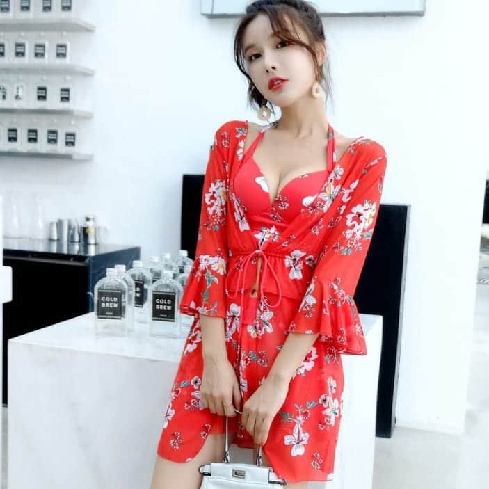 SweetHeart ショップさんのインスタグラム写真 - (SweetHeart ショップInstagram)「清楚系 体型カバー 3点セット水着 セパレート キニ タンキニ SHY280101  商品番号【SHY280101】 【送料込み3480円】  こちらのWEBでこのままご購入いただけますよ。  #ビキニ #水着 #海 #夏 #セット #トップス  #ネットショップ#カジュアル#カジュアルコーデ#シンプル#シンプルコーデ#トレンド#ママコーデ#プチプラ#フォロー#送料無料#コーデ#ファッション#韓国ファッション#セレクト#スタイル#しまむら#gu#ジーユー#UNIQLO#ユニクロ#ザラ#ロンハーマン」4月2日 18時11分 - sweetheartstore0711
