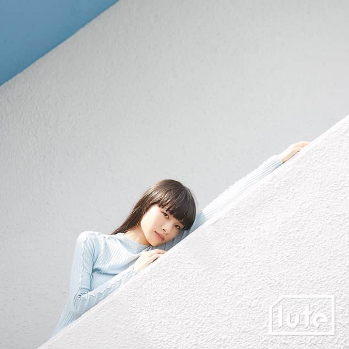 のインスタグラム：「【Pick Up Artist : Utae】 コンポーザー 、トラックメイカーなど多方面でマルチに活動中の女性アーティスト・Utae(@utaeeeeee)をピックアップ！ 4月1日よりニューシングル「Beautiful Hell」配信中🎵 左にスワイプしてね👆 . . Music by Utae Photo by @toyotatoyou  #lute #lutemedia #music #Utae」