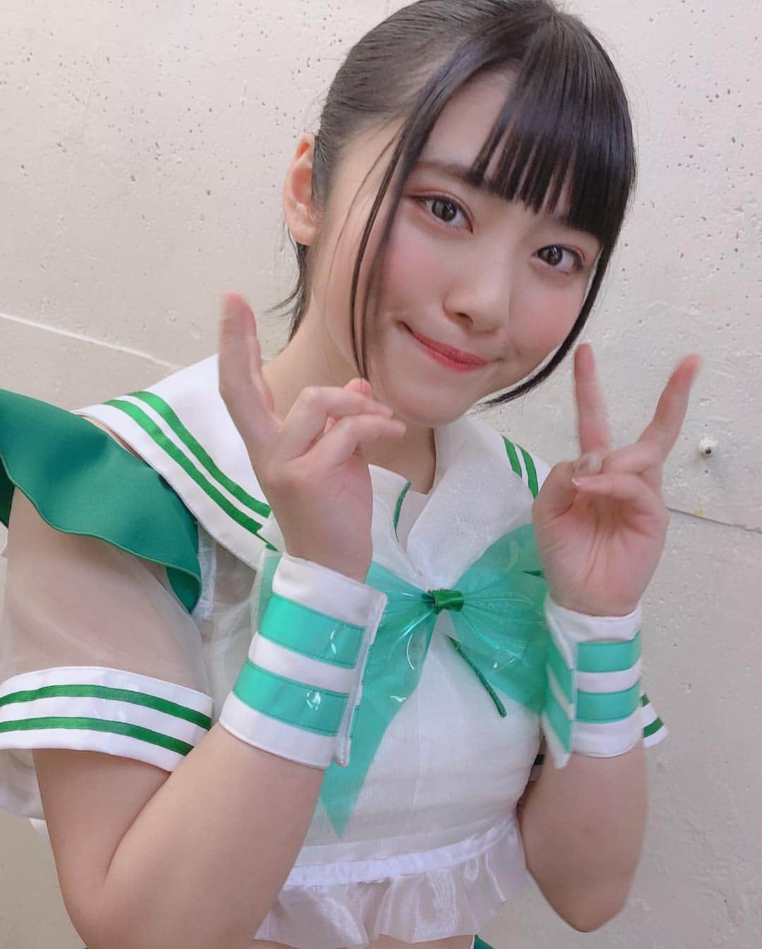 虹のコンキスタドールさんのインスタグラム写真 - (虹のコンキスタドールInstagram)「スタッフ的には2枚目がオススメです♡ #ニジスタグラム #虹コン #岡田彩夢 #サマーげっちゅ」4月2日 18時40分 - 2zicon