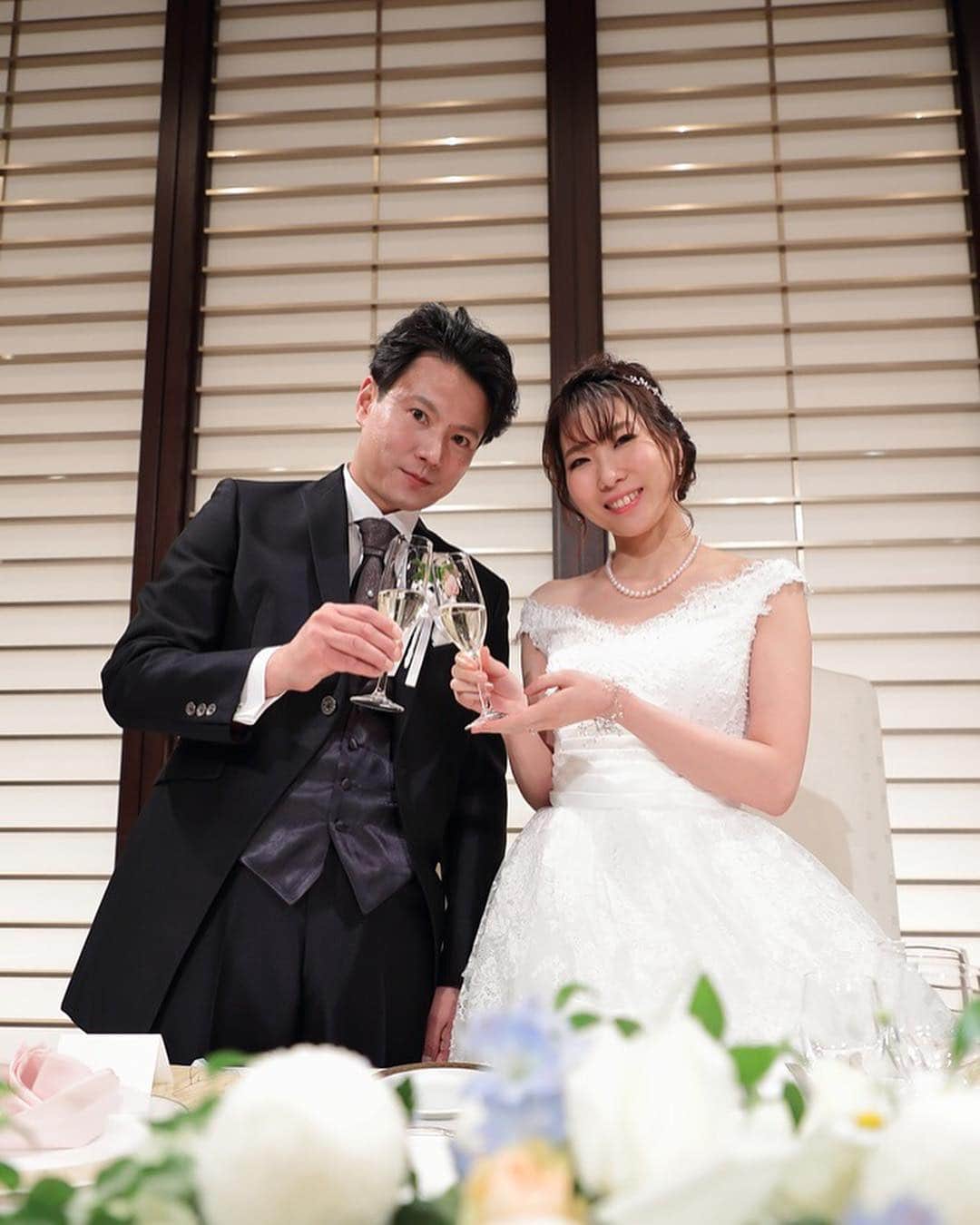 楽婚【公式】Instagramさんのインスタグラム写真 - (楽婚【公式】InstagramInstagram)「@rakukon をフォローして 『#楽婚』をつけて、 お写真の投稿大歓迎♡ 公式IGでリグラムされるかも！？ . ♥楽婚の先輩カップル Takahiro ＆ Moe 会場：#京都東急ホテル >>>https://www.rakukon.com/couple/takahiro-%EF%BC%86-moe/ . ゲストへのおもてなしを第一にご準備を進めて来られたおふたりはお食事にこだわり、 楽しんでいただけて、ゲストの方に気持ちがしっかりと伝わり大成功♬ .  Webでご予約はTOPのURLより♡ ⇒@rakukon . #楽婚 #rakukon #ベストブライダル  #wedding #ウェディング #フォトウェディング #プレ花嫁 #卒花 #日本中のプレ花嫁さんと繋がりたい #プラコレ #marryxoxo #ウエディングニュース #花嫁 #卒花嫁 #2019年春婚  #2019年夏婚 #2019年冬婚  #結婚式準備 #weddingdress #ウェディングフォト #ケーキカット #結婚式」4月2日 18時59分 - rakukon