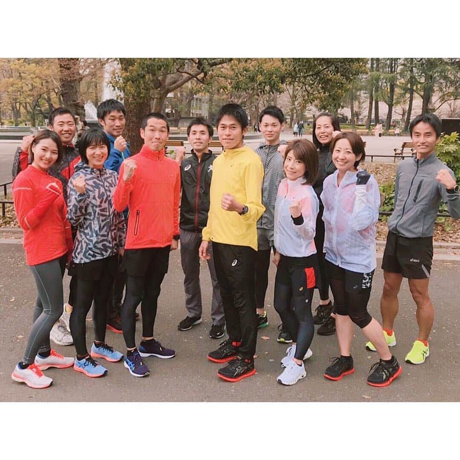 黒澤まさ美さんのインスタグラム写真 - (黒澤まさ美Instagram)「. 【SWIPE→】 今日は#川内優輝 選手の#アシックス との契約会見でした🏃🏻‍♂️一緒に走る様子を夕方のワイドショーで見たよ！というご報告もちらほらいただいてとっても嬉しかったです🙇‍♀️✨ とっても気さくな方でいろいろなお話を聞くことができました😌昨日はジョグで60km(!!)を走られたそうなのですが、なんとシューズが#gelquantum だったということにみんなでびっくり、、😳 これからどうぞよろしくお願いいたします😊😊 . #asics #asicsrunning #running #marathon #imoveme #happy #smile #ランニング #ランニング女子  #ランニングアドバイザー」4月2日 19時04分 - masami_kurosawa